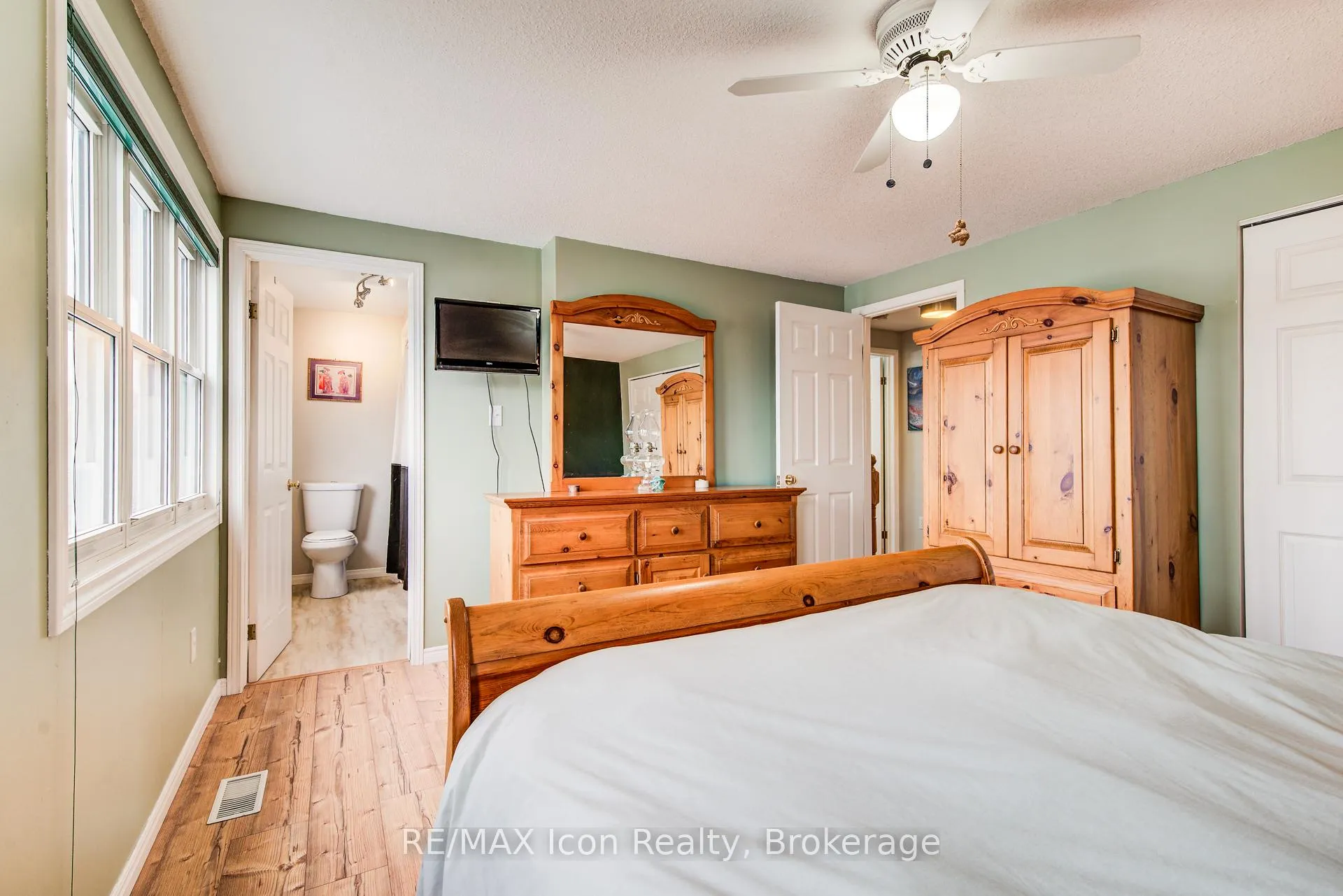 Photo 24 of 43 Hagan Avenue, Guelph, Grange Road — HOMEH