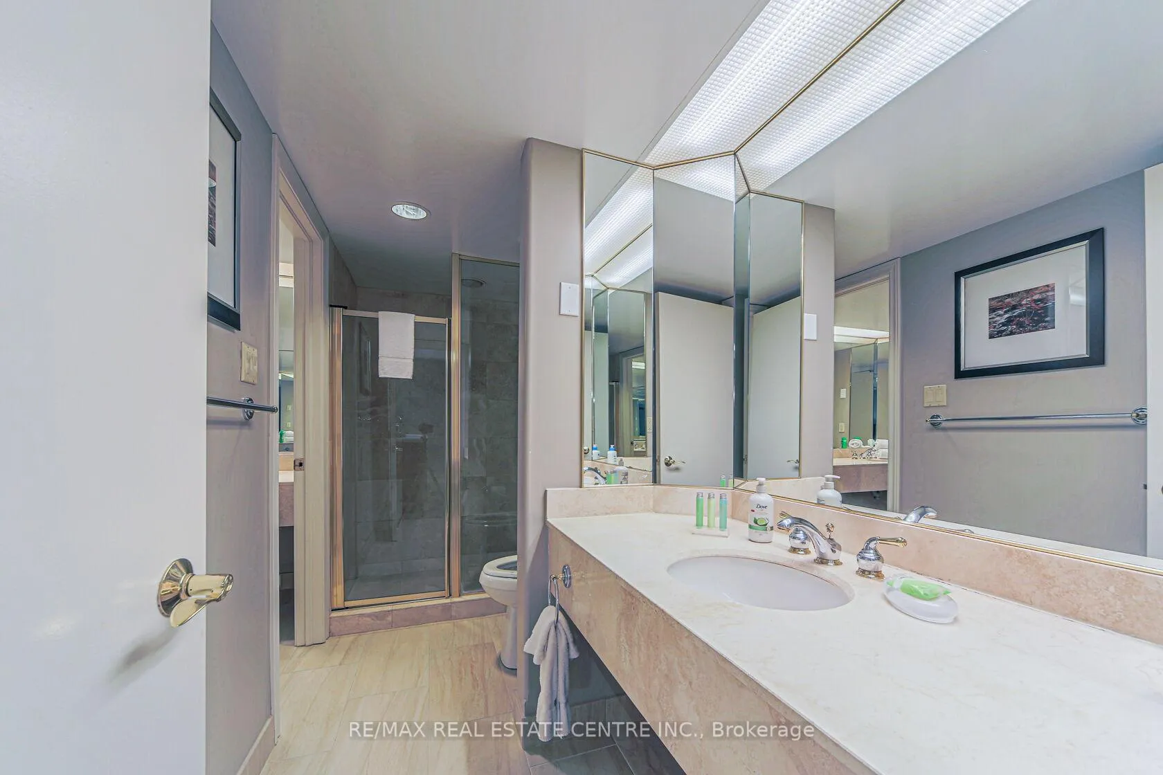 Photo 11 of Unit 2228, 90 Highland Drive, Oro-Medonte, Horseshoe Valley — HOMEH
