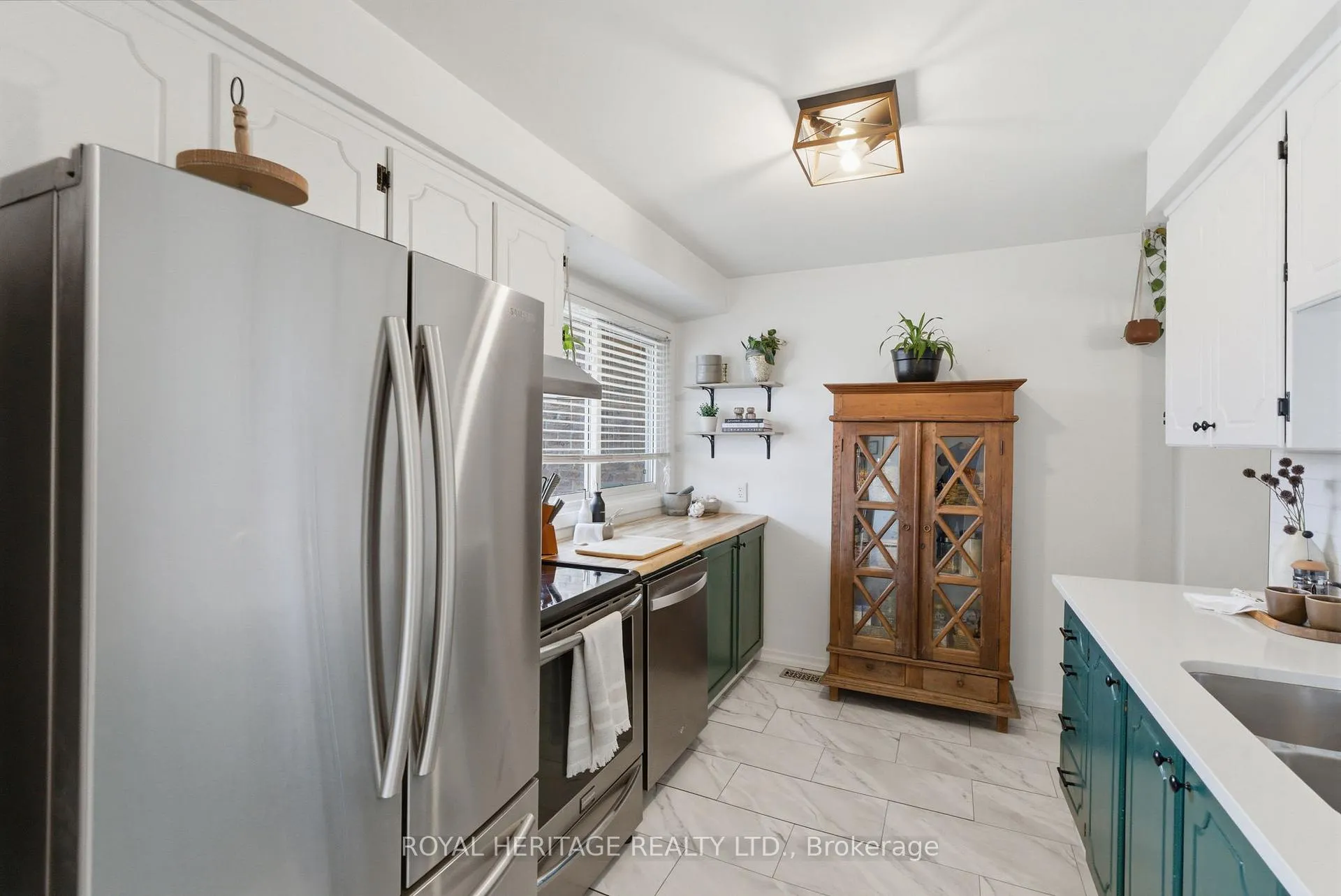 Photo 7 of Unit 9, 740 Chamberlain Street, Peterborough, Otonabee Ward 1 — HOMEH