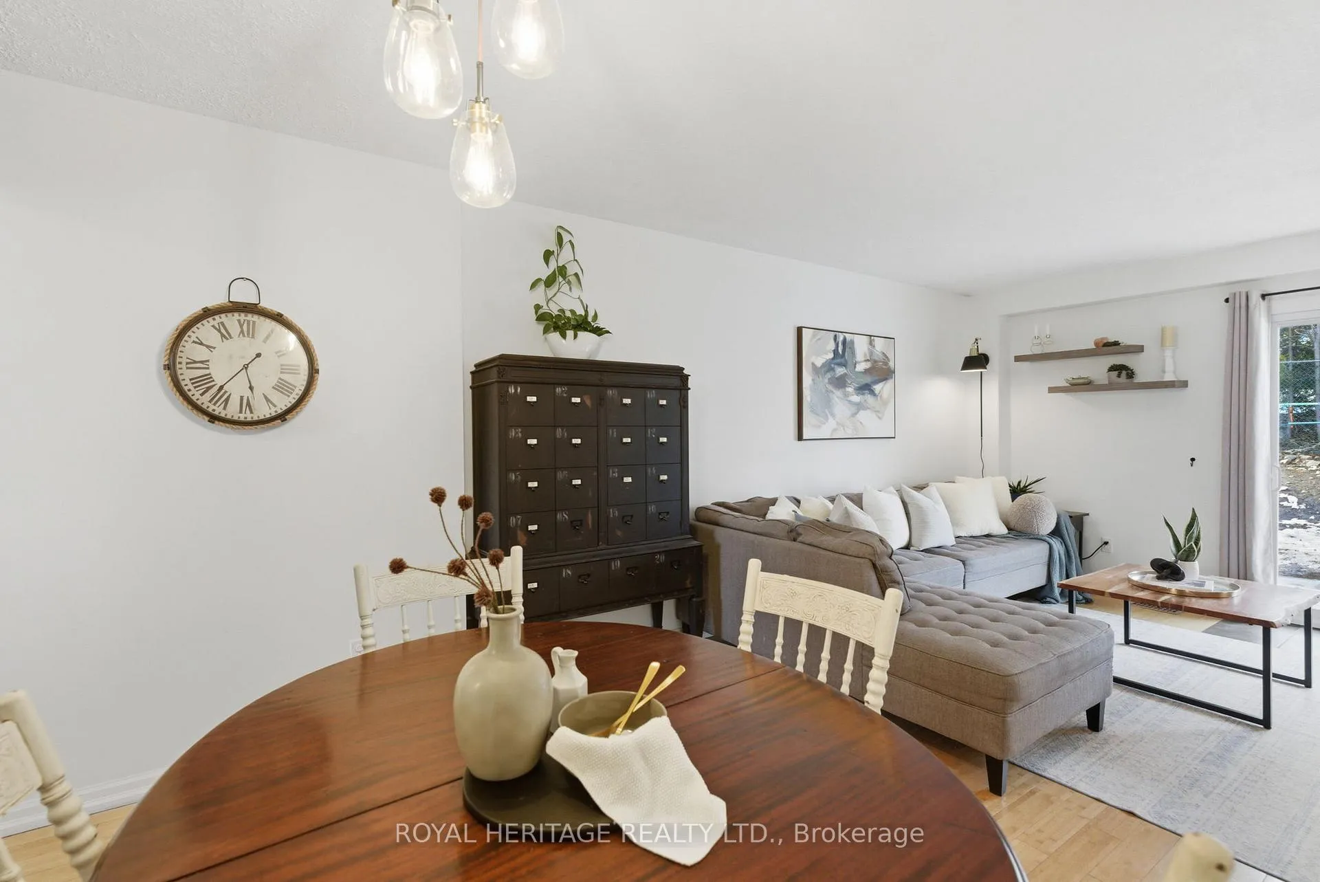 Photo 14 of Unit 9, 740 Chamberlain Street, Peterborough, Otonabee Ward 1 — HOMEH