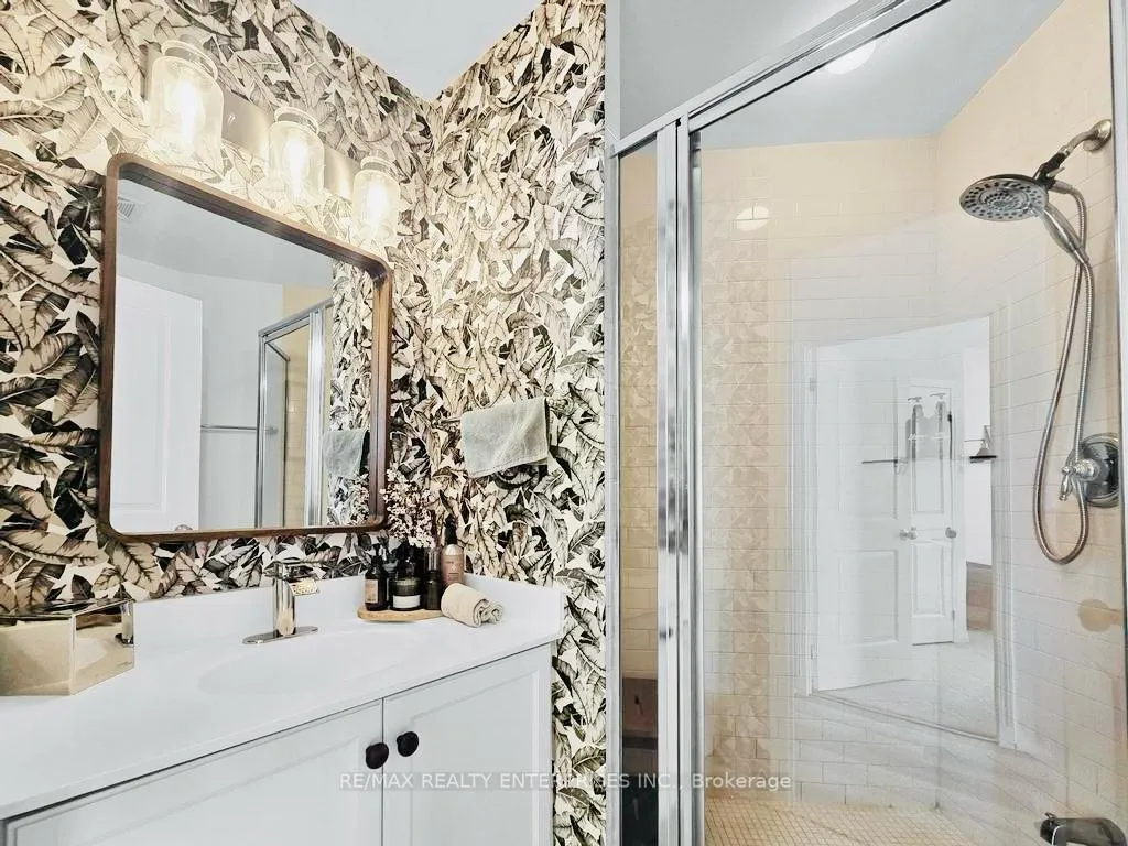 Photo 11 of Unit 1810, 15 Windermere Avenue, Toronto, High Park-Swansea — HOMEH