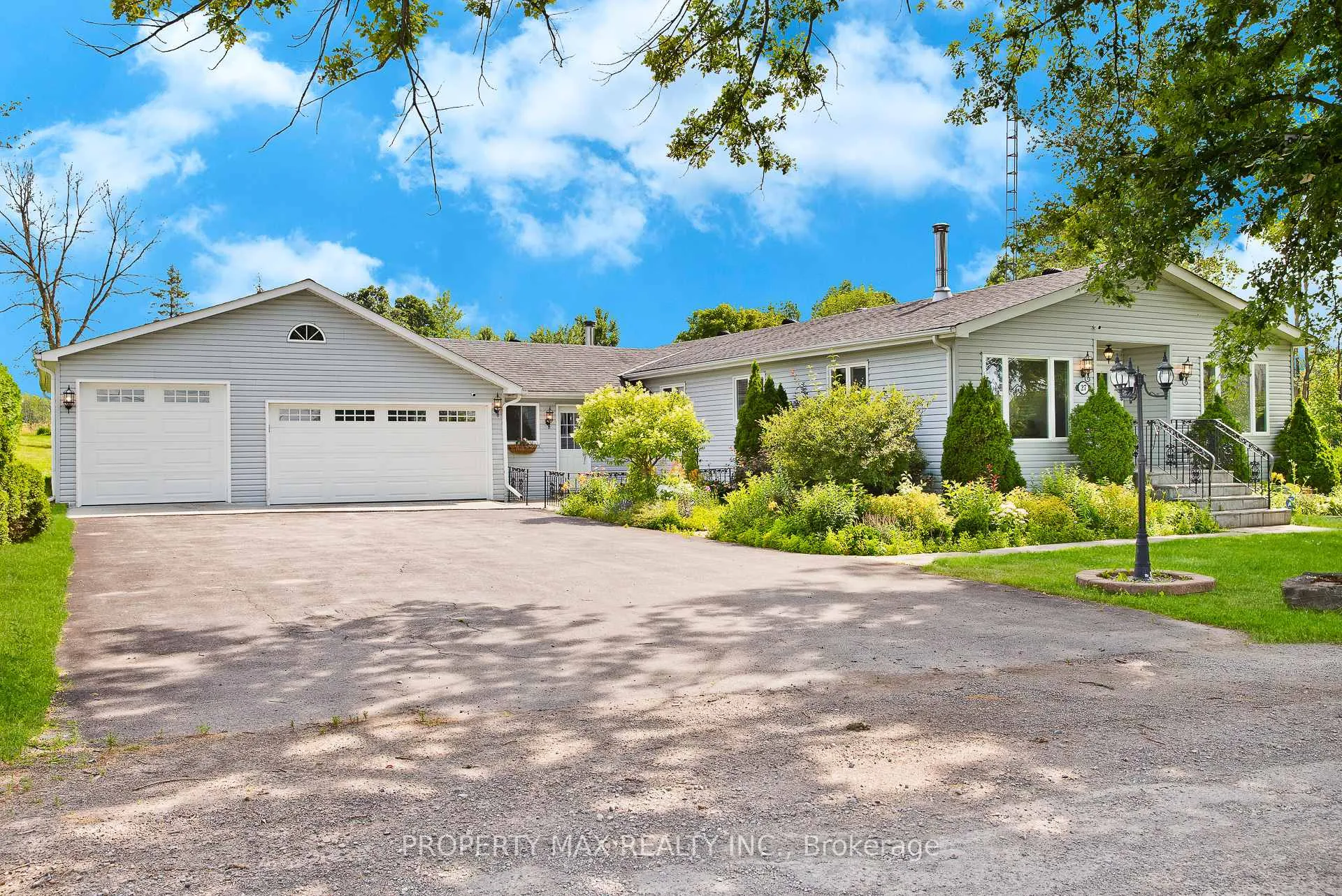 Photo 2 of 27 Rose Street, Quinte West, Murray Ward — HOMEH