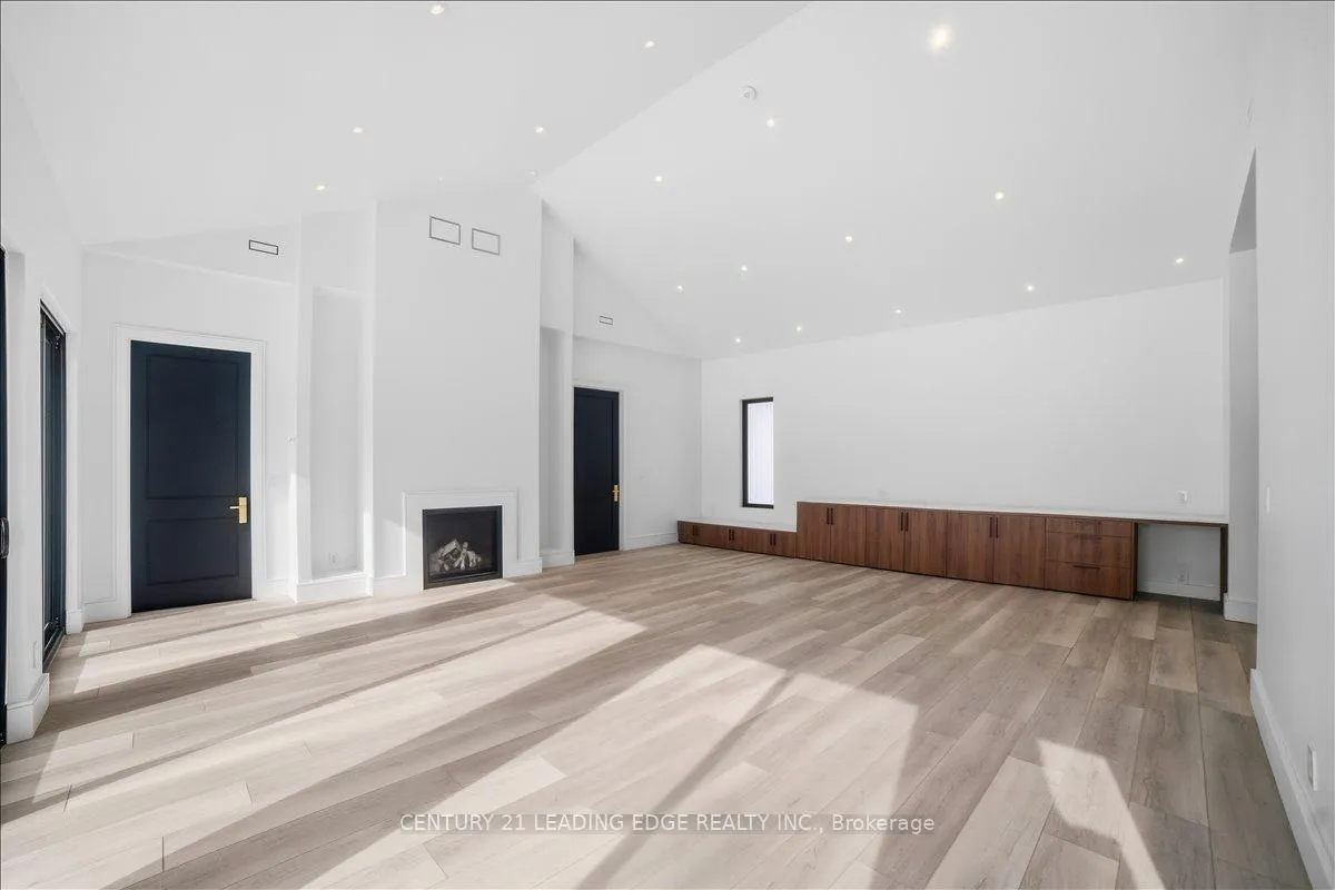 Photo 4 of 40 Bancroft Ridge Drive, Bancroft, Bancroft Ward — HOMEH