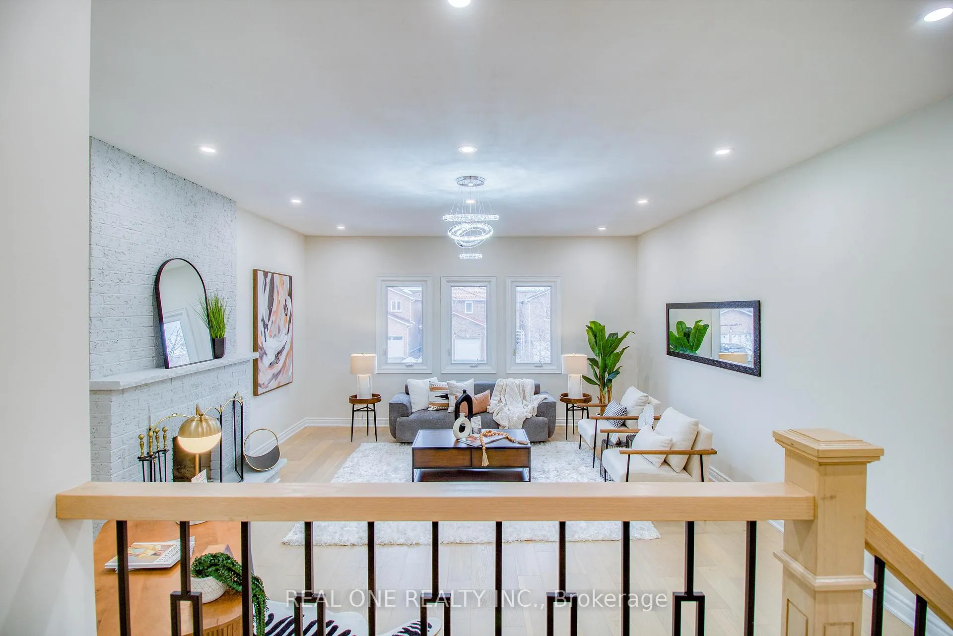 Photo 29 of 32 Charlton Avenue, Vaughan, Brownridge — HOMEH