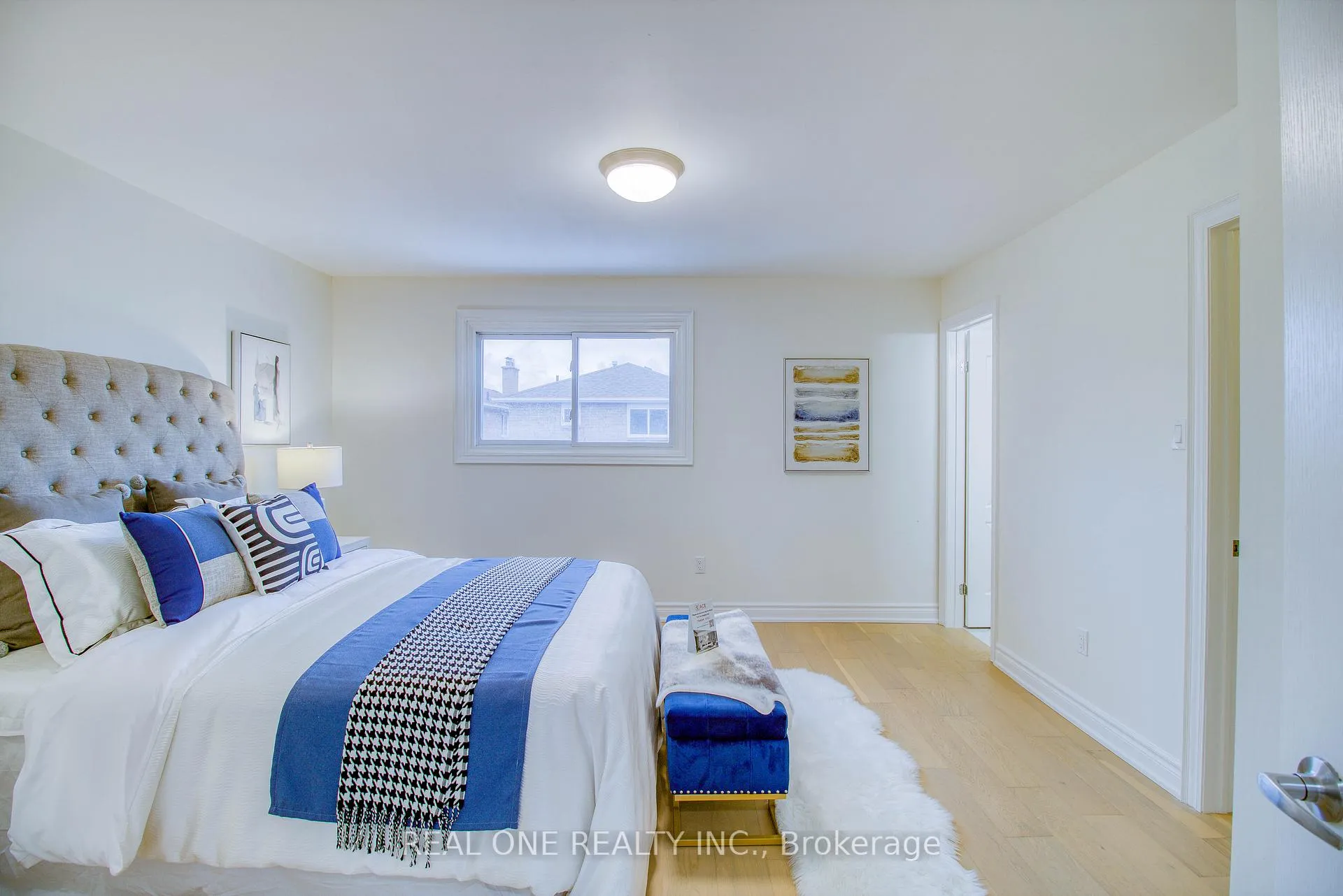 Photo 34 of 32 Charlton Avenue, Vaughan, Brownridge — HOMEH