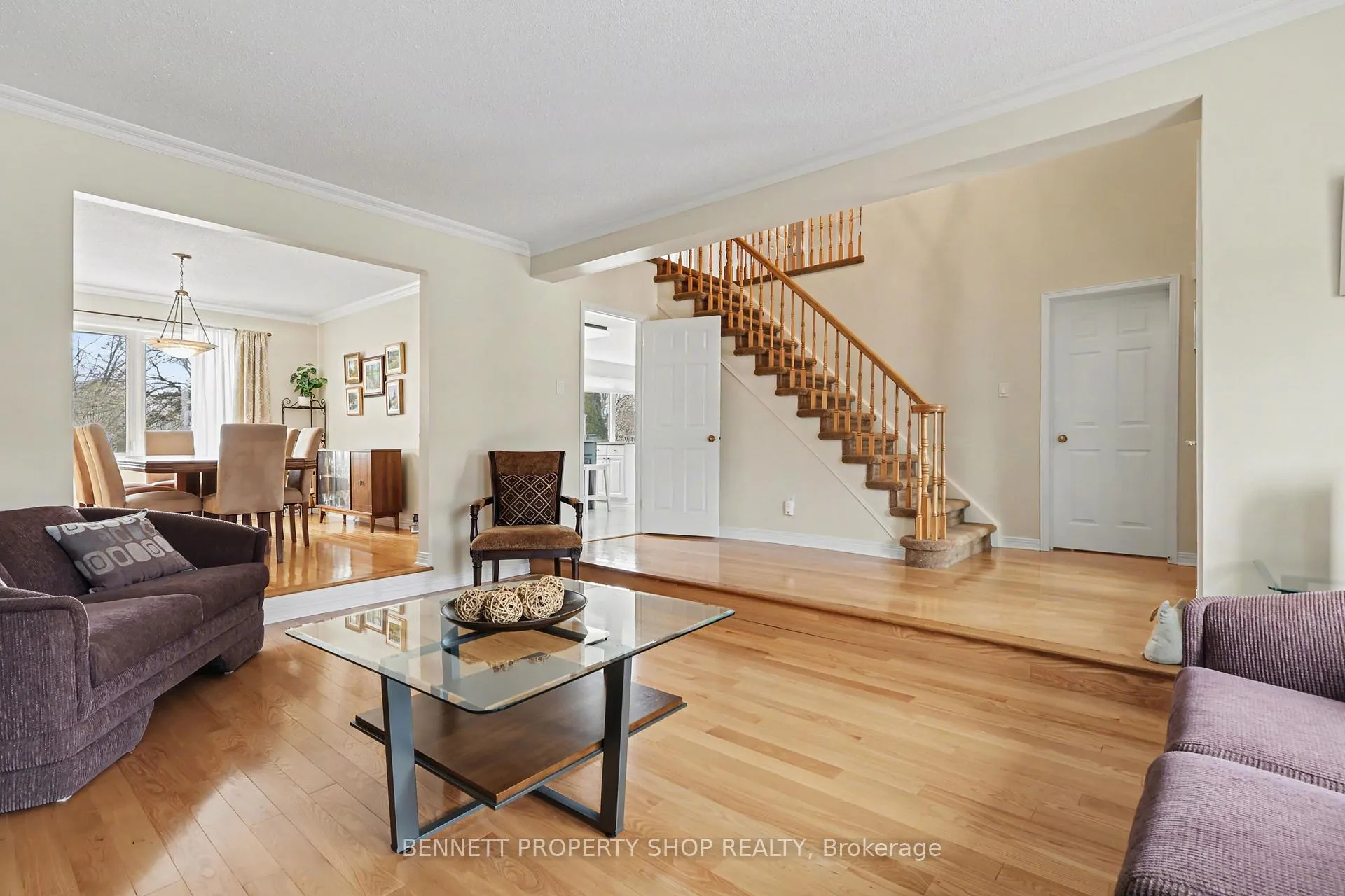 Photo 6 of 1476 Bourcier Drive, Ottawa, Bilberry Creek/Queenswood Heights — HOMEH