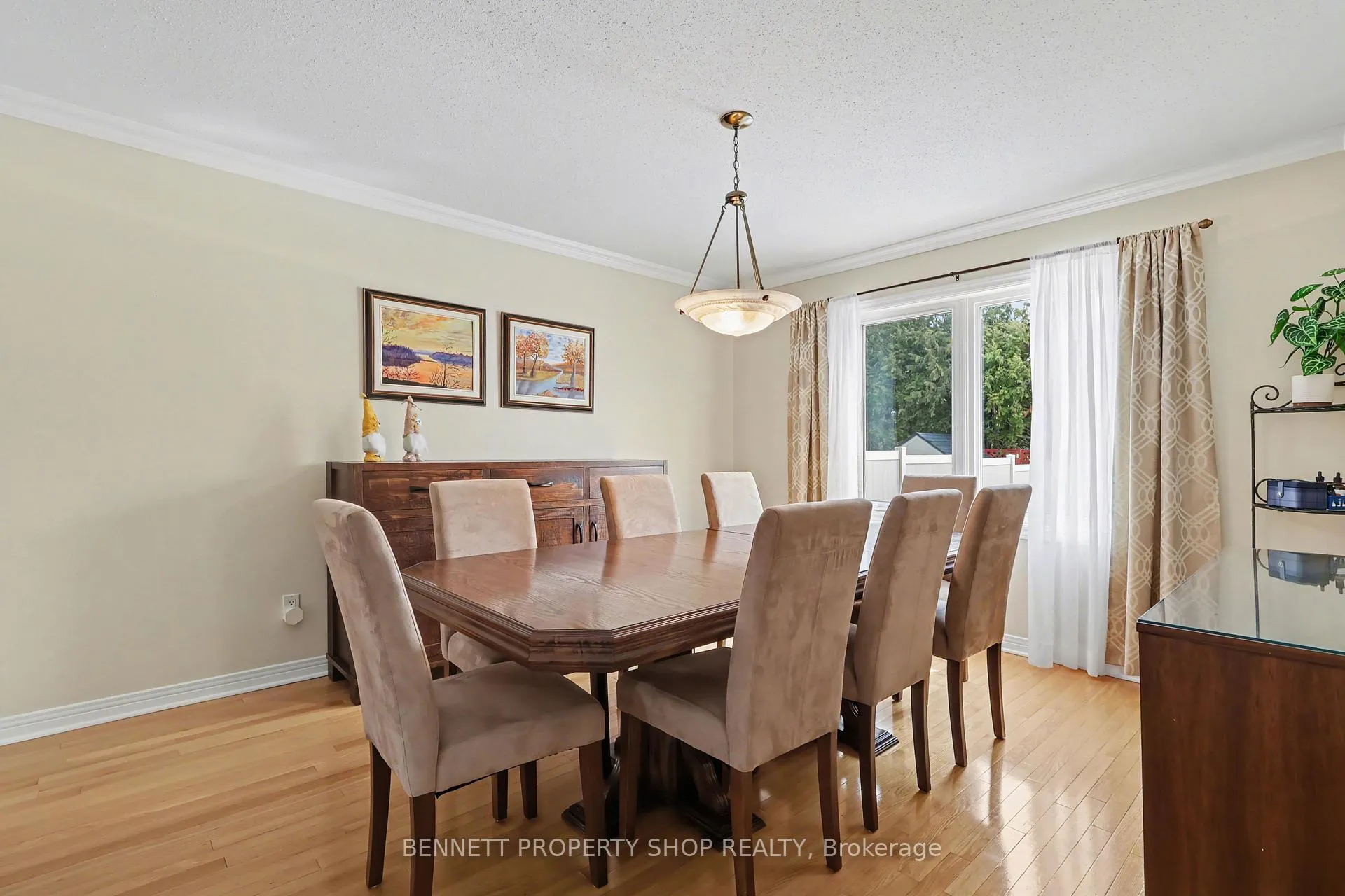 Photo 8 of 1476 Bourcier Drive, Ottawa, Bilberry Creek/Queenswood Heights — HOMEH