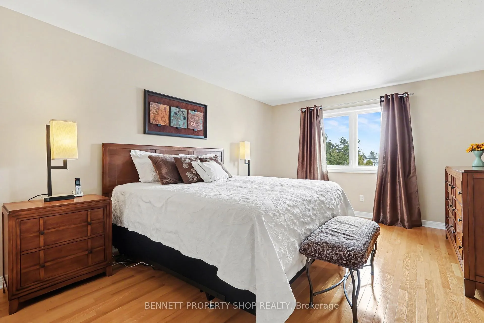 Photo 16 of 1476 Bourcier Drive, Ottawa, Bilberry Creek/Queenswood Heights — HOMEH