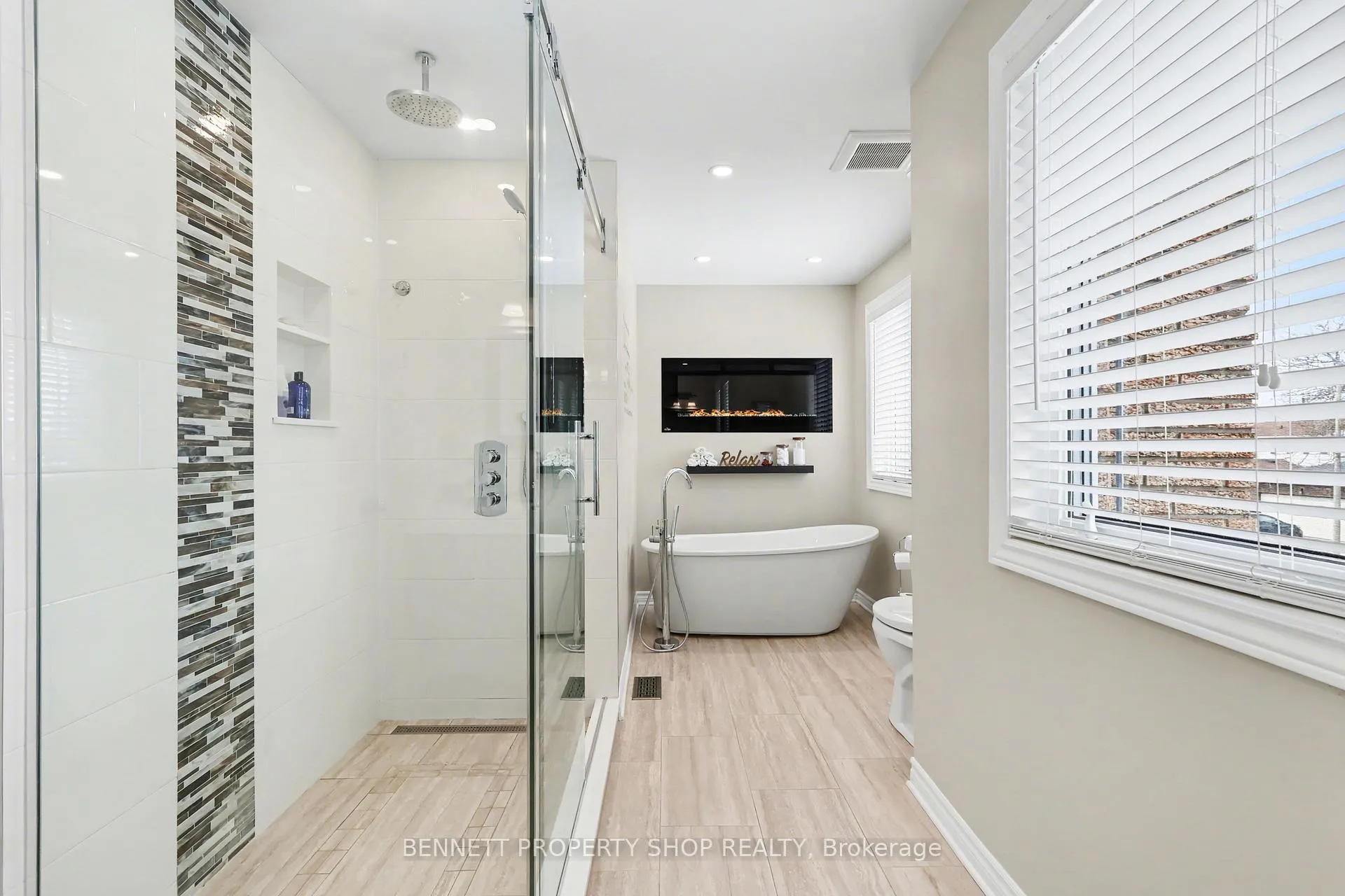 Photo 18 of 1476 Bourcier Drive, Ottawa, Bilberry Creek/Queenswood Heights — HOMEH