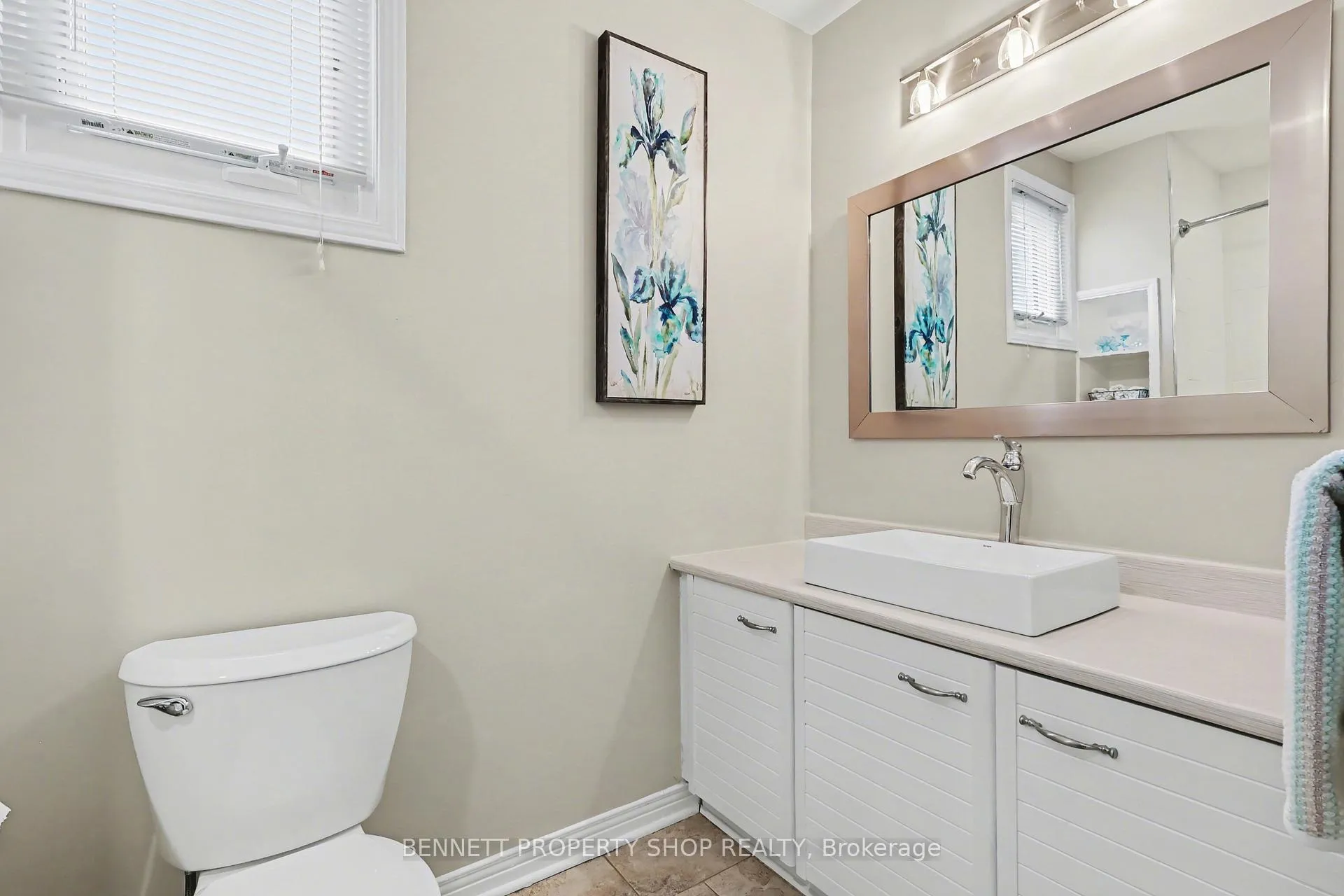 Photo 21 of 1476 Bourcier Drive, Ottawa, Bilberry Creek/Queenswood Heights — HOMEH