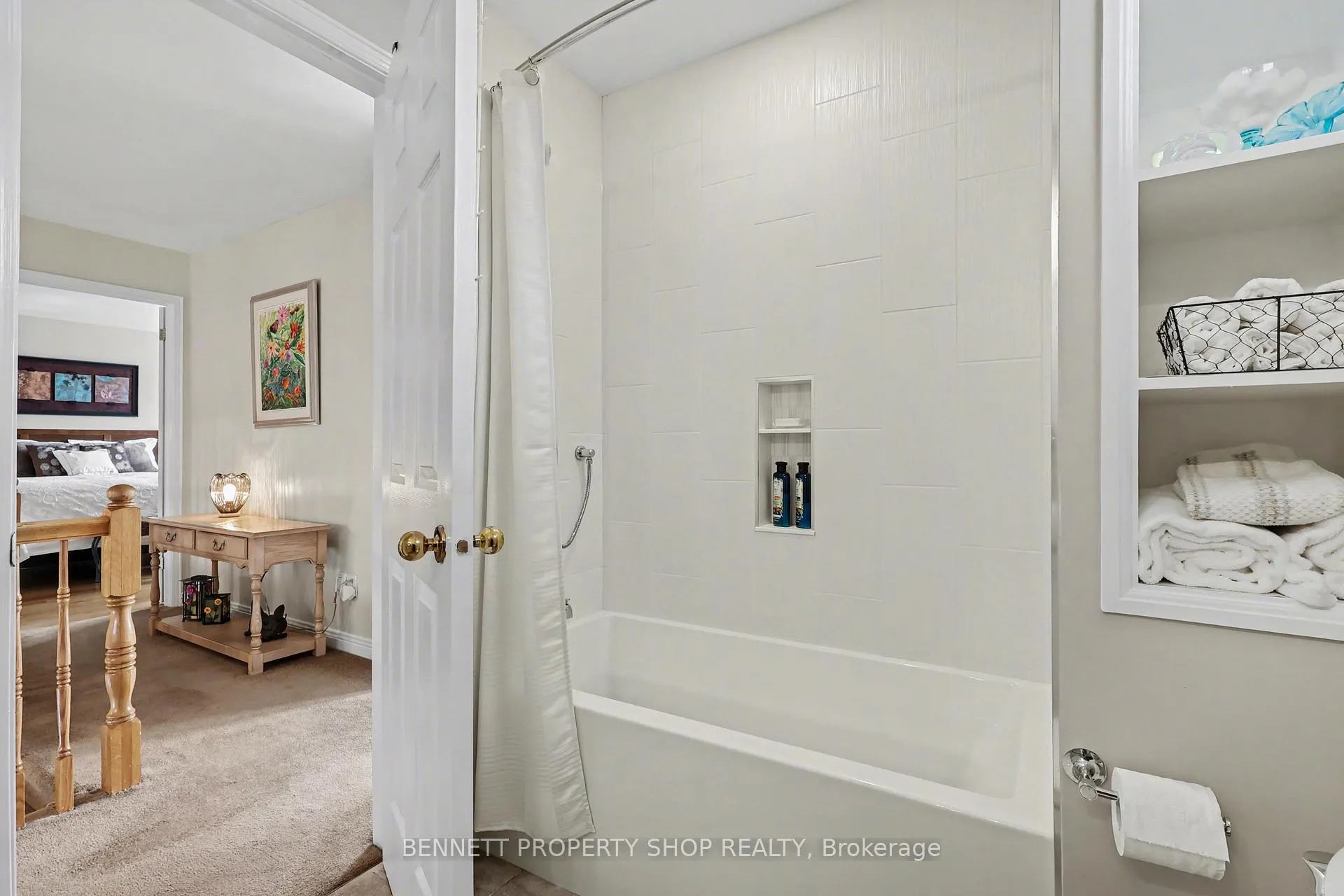 Photo 23 of 1476 Bourcier Drive, Ottawa, Bilberry Creek/Queenswood Heights — HOMEH