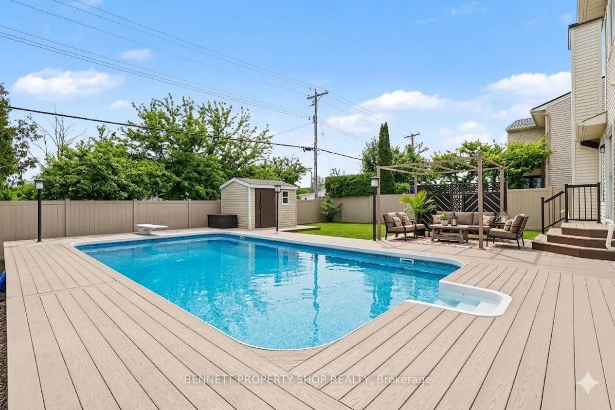 Photo 24 of 1476 Bourcier Drive, Ottawa, Bilberry Creek/Queenswood Heights — HOMEH