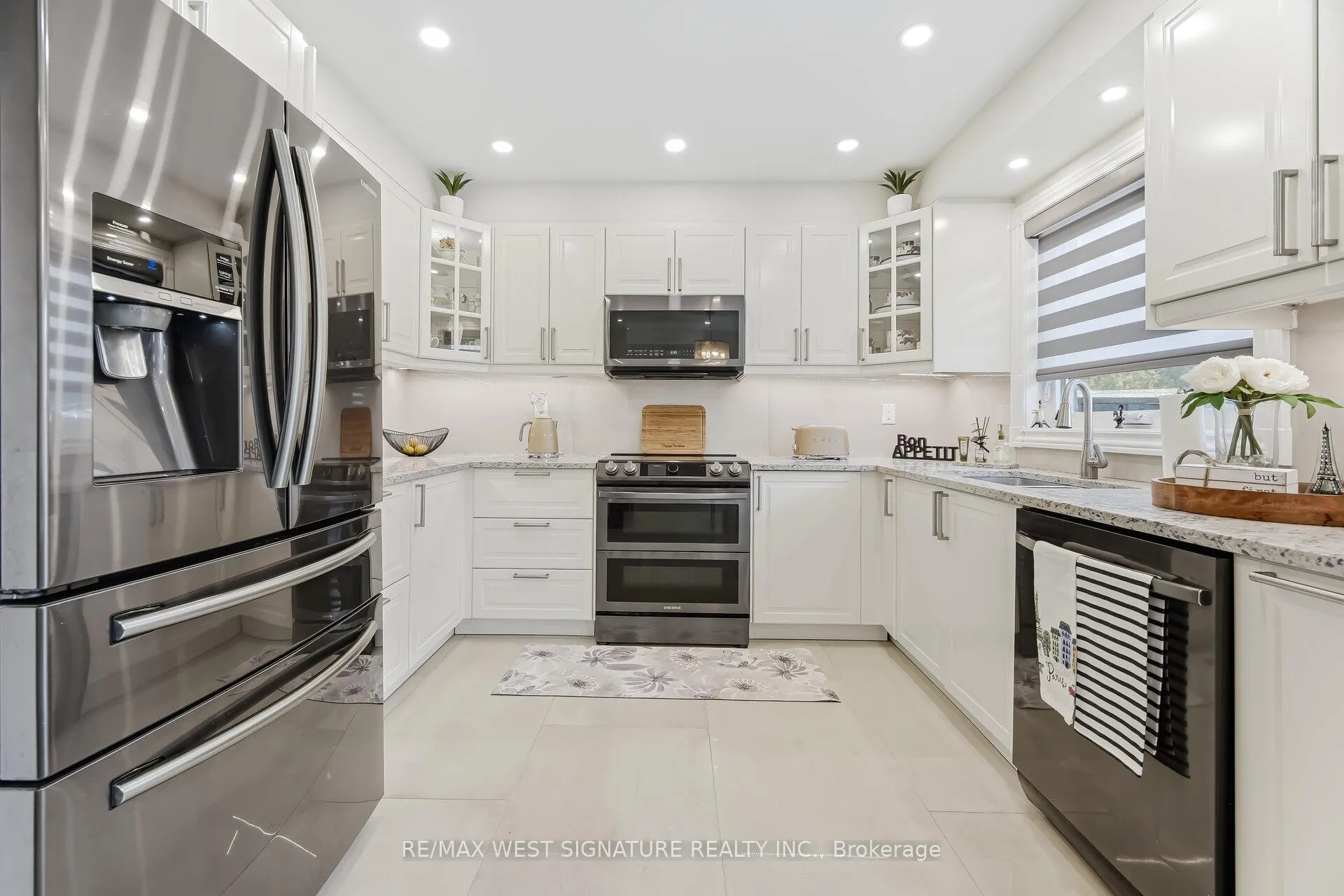 Photo 9 of 119 Castle Park Boulevard, Vaughan, Sonoma Heights — HOMEH