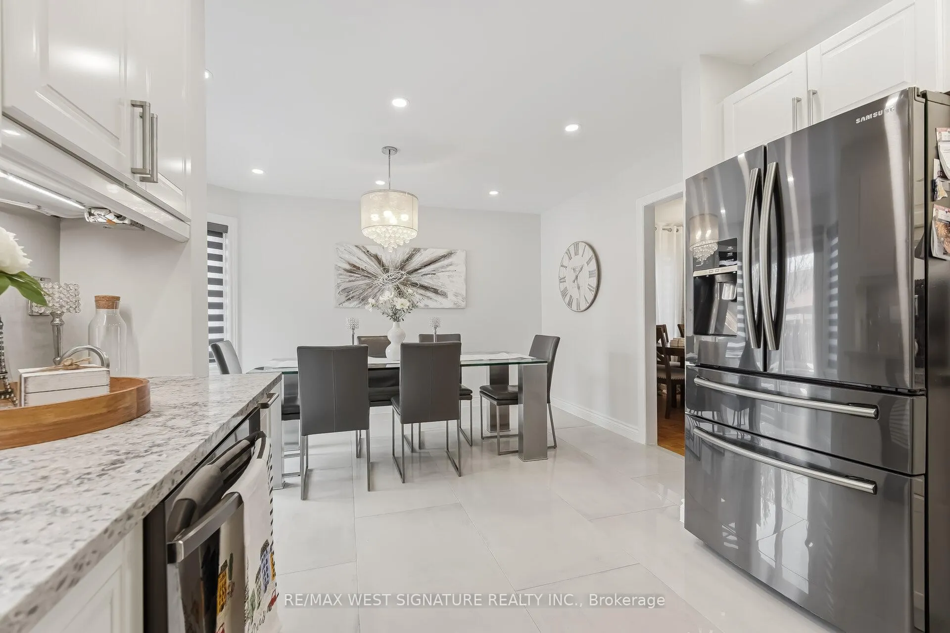 Photo 12 of 119 Castle Park Boulevard, Vaughan, Sonoma Heights — HOMEH