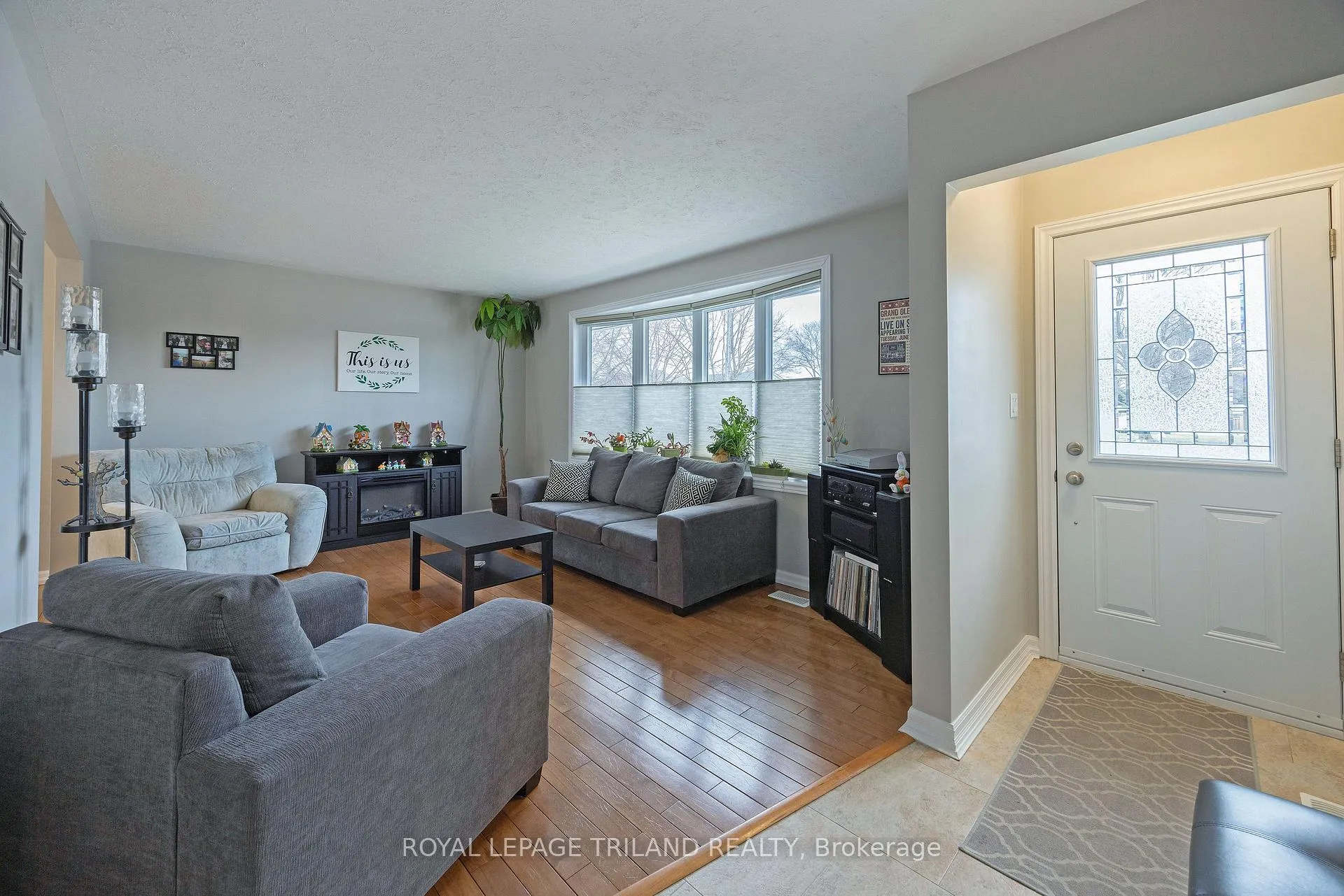 Photo 4 of 59 Lawrence Avenue, St. Thomas — HOMEH