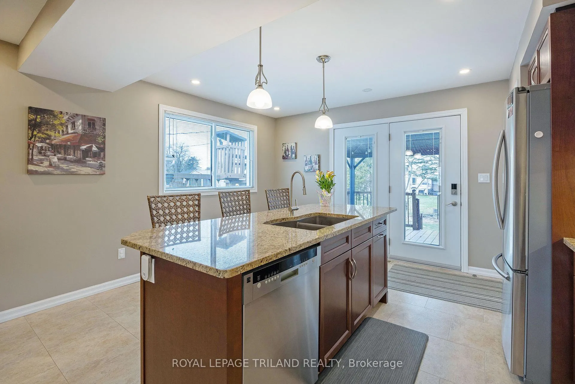 Photo 13 of 59 Lawrence Avenue, St. Thomas — HOMEH