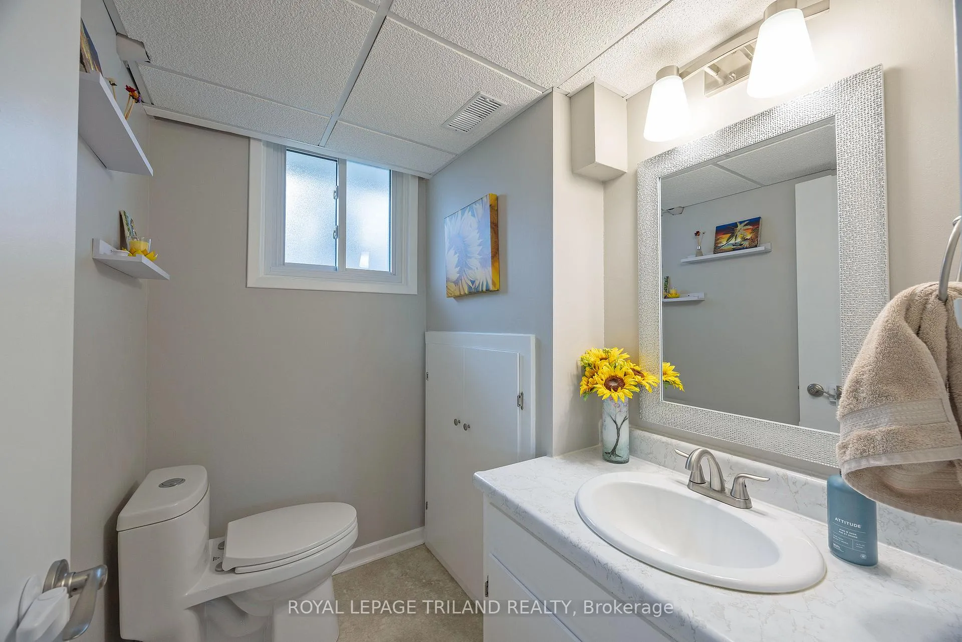 Photo 25 of 59 Lawrence Avenue, St. Thomas — HOMEH