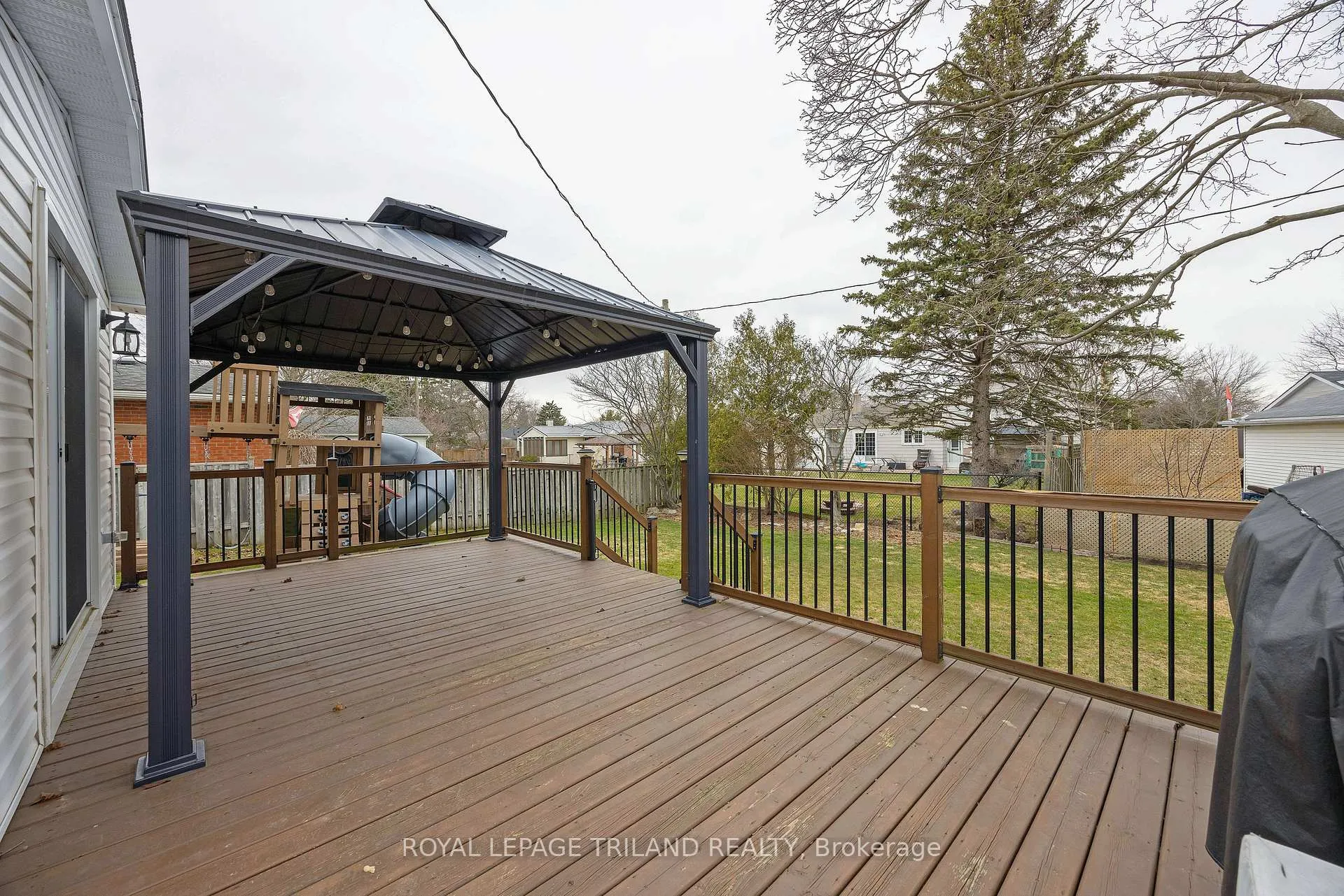 Photo 33 of 59 Lawrence Avenue, St. Thomas — HOMEH