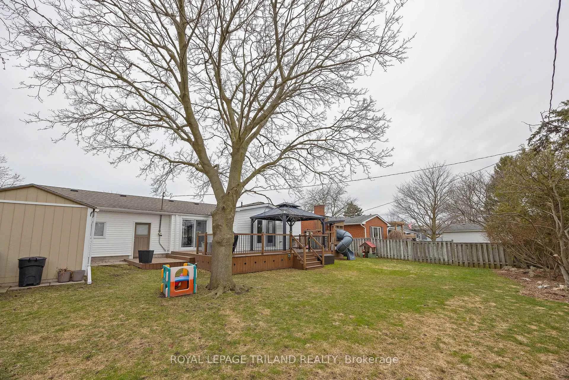 Photo 37 of 59 Lawrence Avenue, St. Thomas — HOMEH