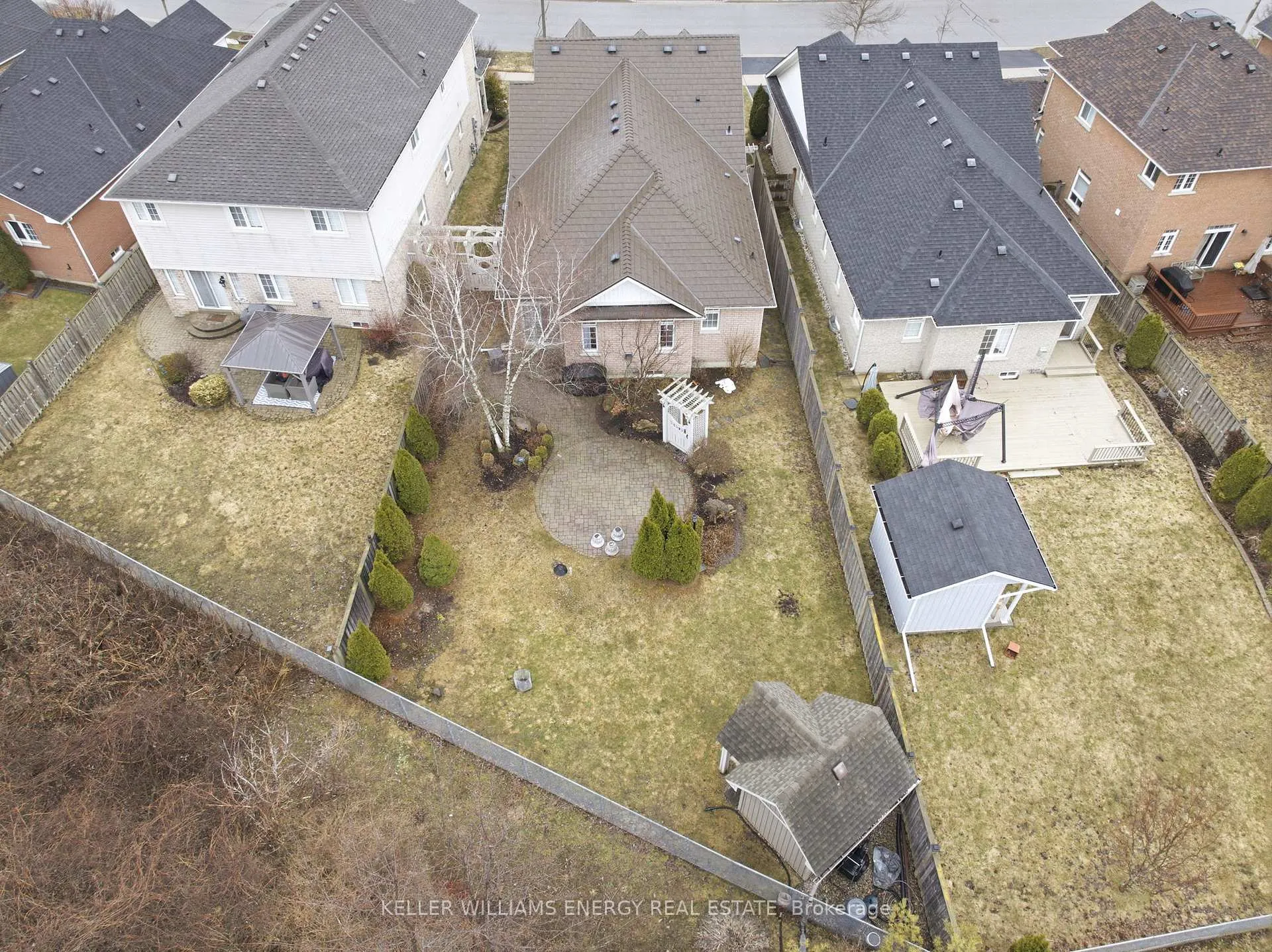 Photo 4 of 969 Ormond Drive, Oshawa, Samac — HOMEH