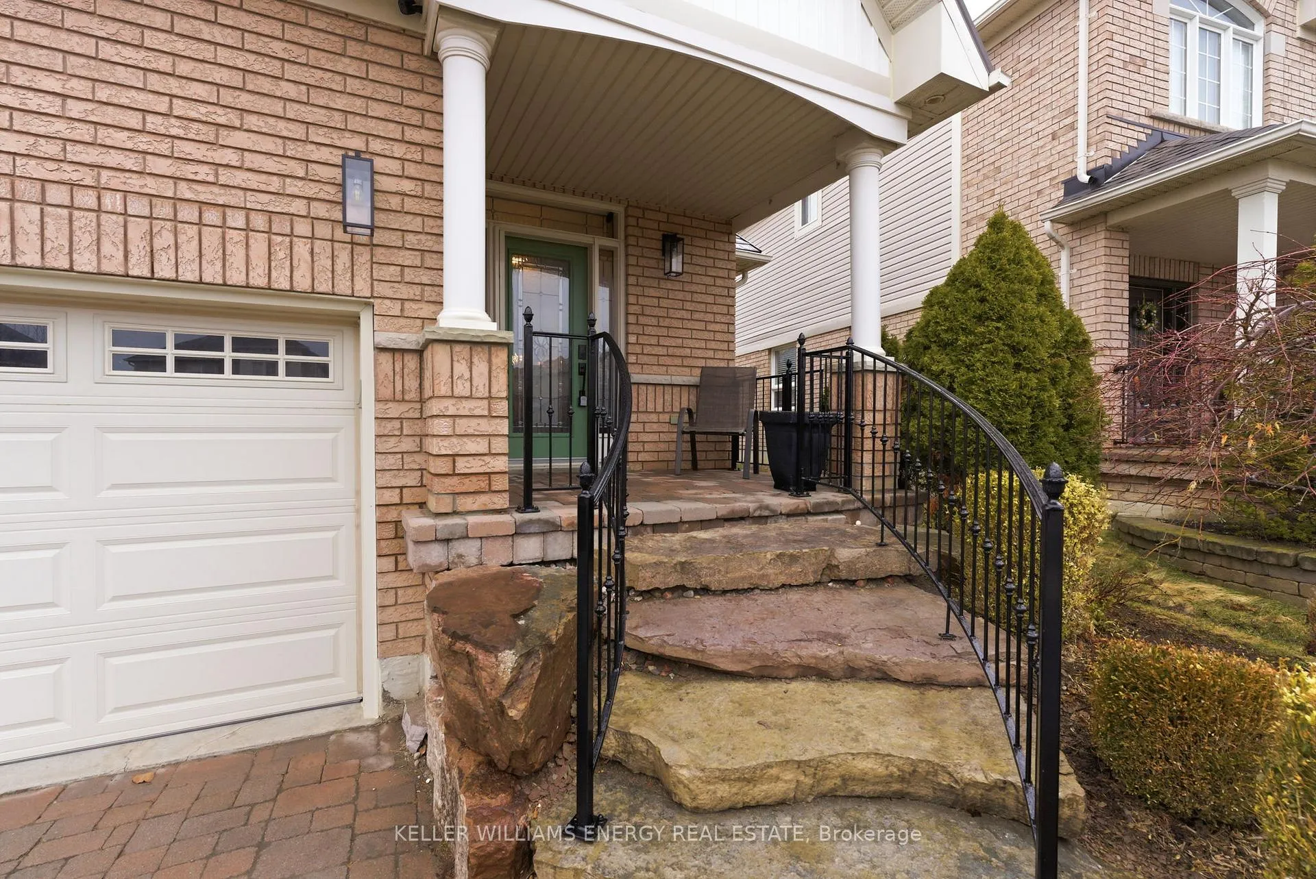 Photo 5 of 969 Ormond Drive, Oshawa, Samac — HOMEH