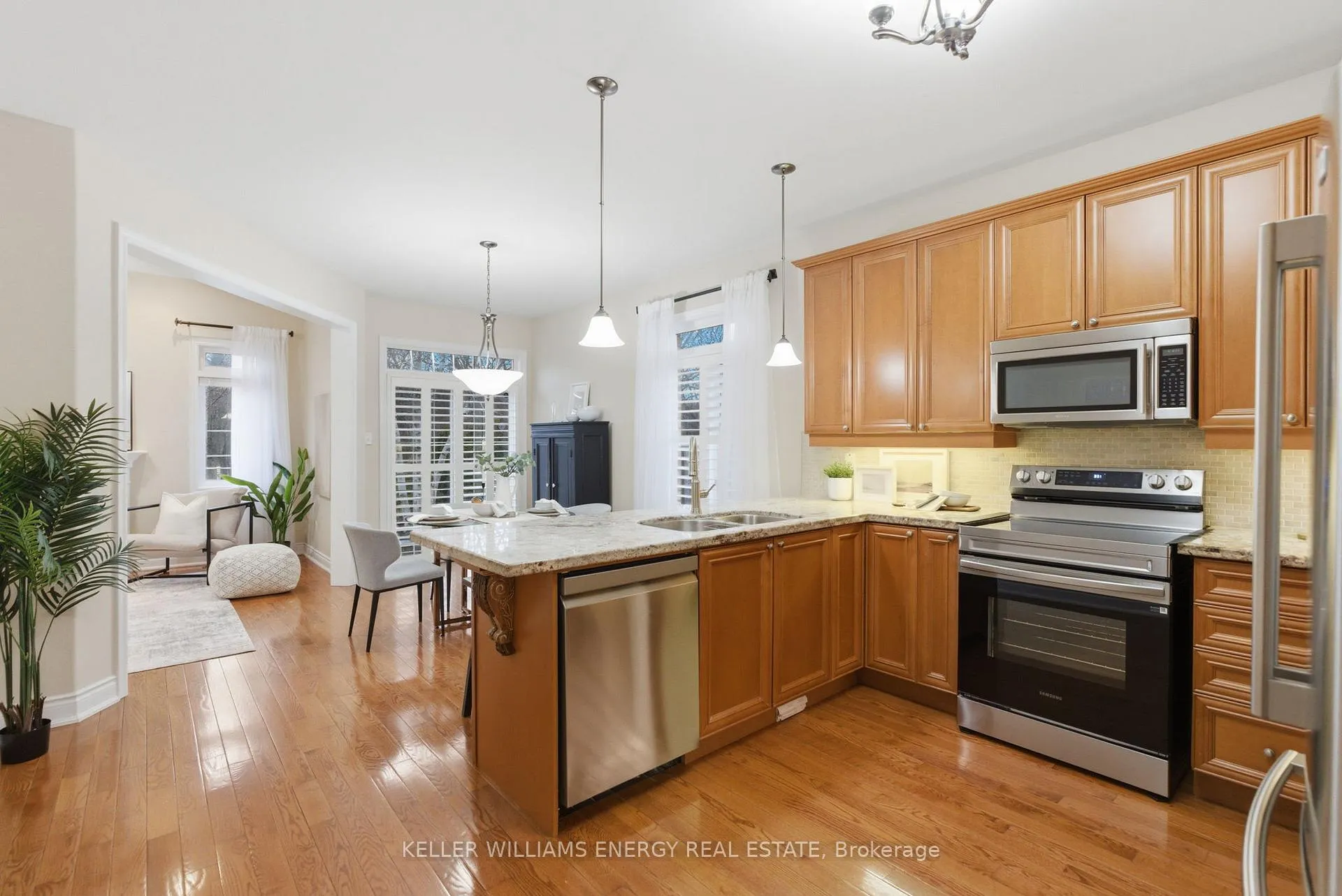 Photo 12 of 969 Ormond Drive, Oshawa, Samac — HOMEH