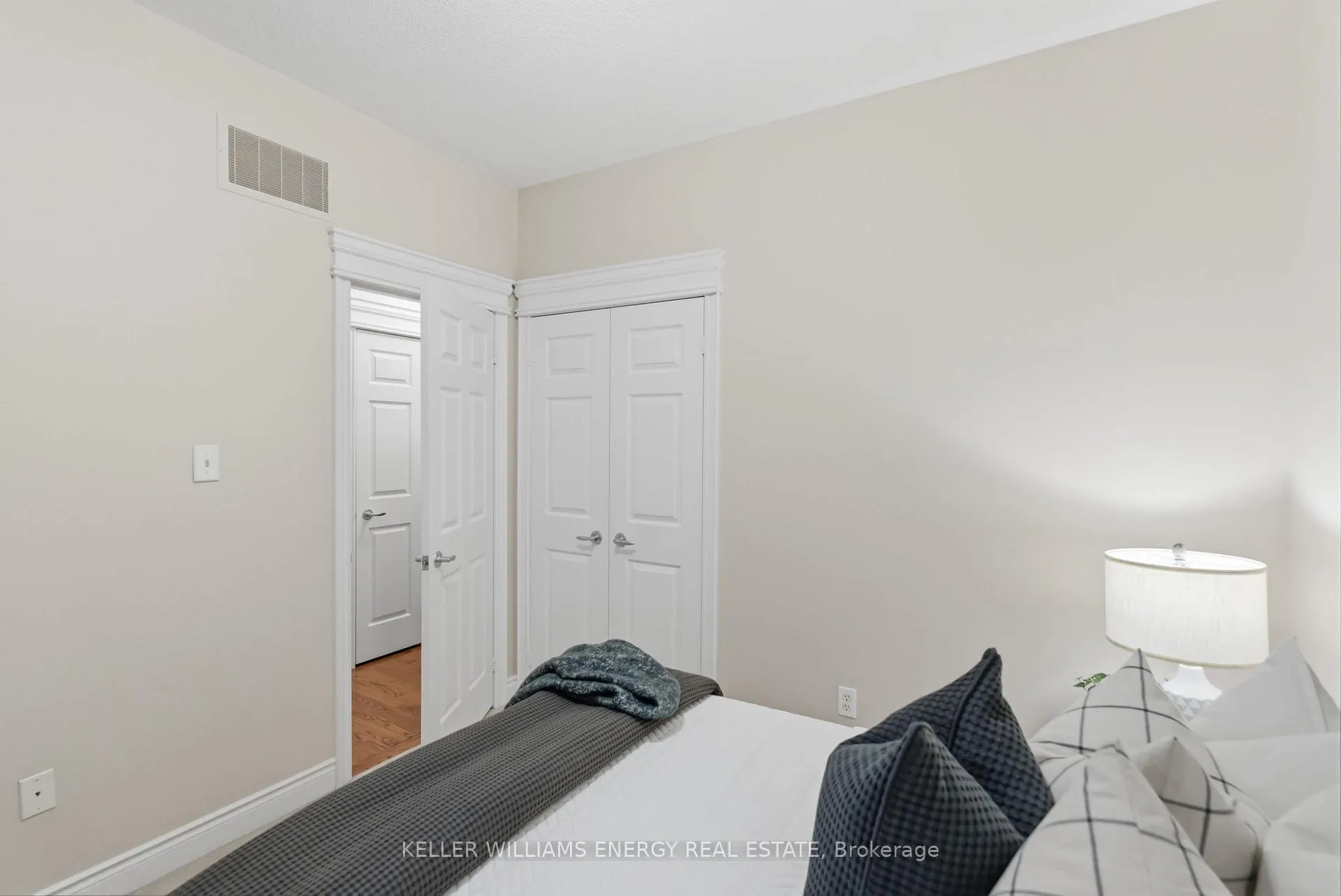 Photo 28 of 969 Ormond Drive, Oshawa, Samac — HOMEH