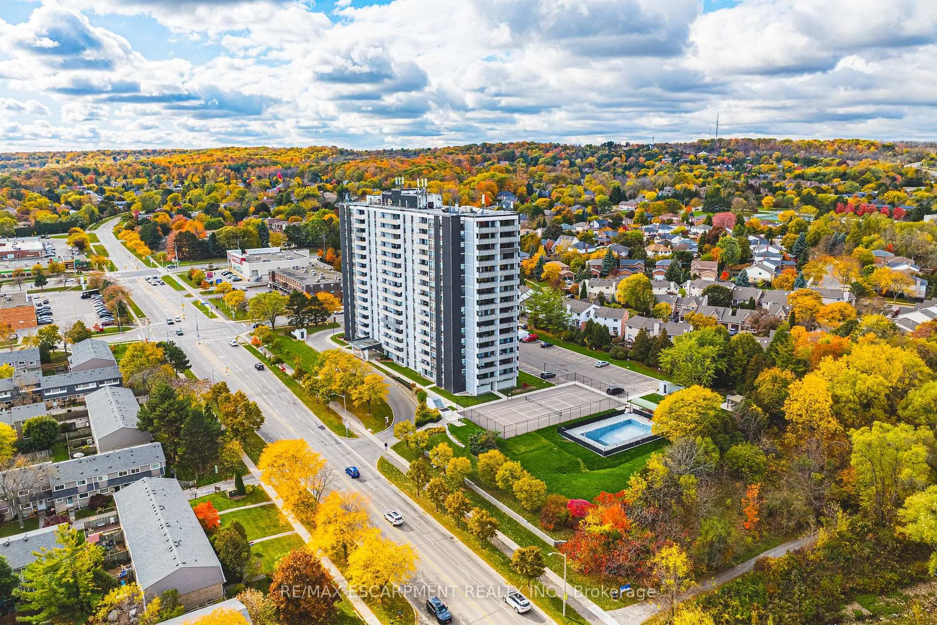 Photo 1 of Unit 1206, 2055 Upper Middle Road, Burlington, Brant Hills — HOMEH
