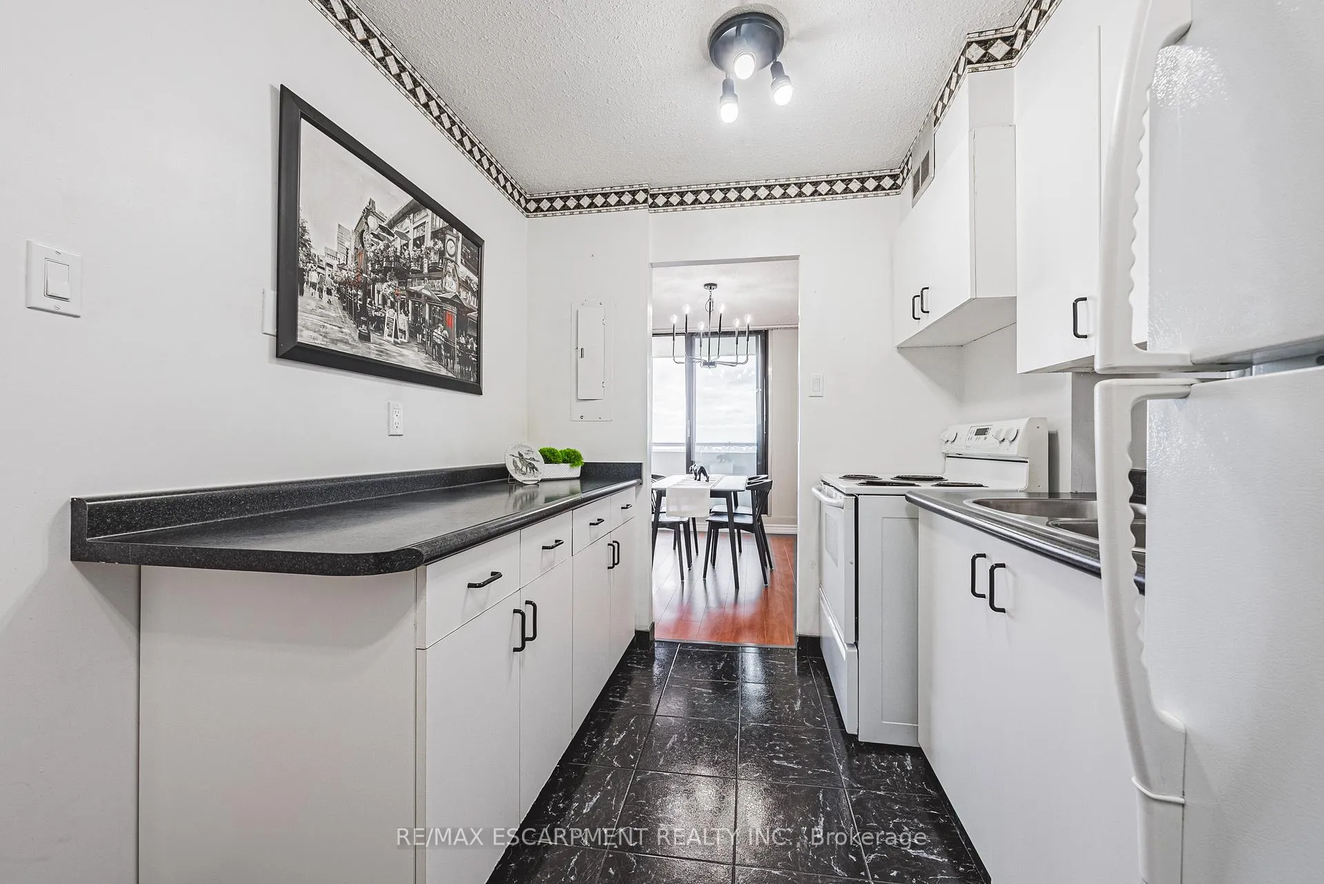 Photo 10 of Unit 1206, 2055 Upper Middle Road, Burlington, Brant Hills — HOMEH
