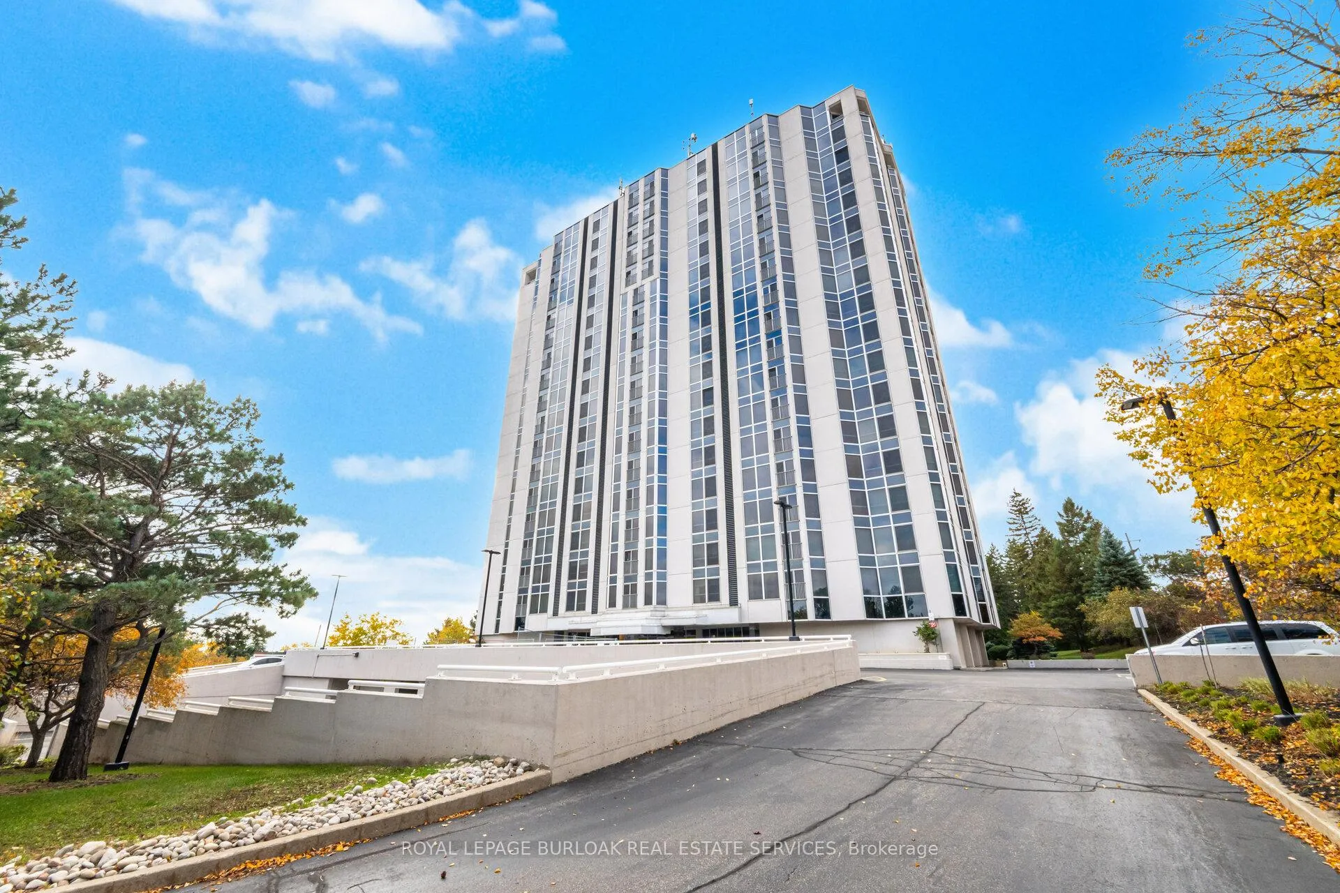 Photo 1 of Unit 1602, 190 Hespeler Road, Cambridge — HOMEH