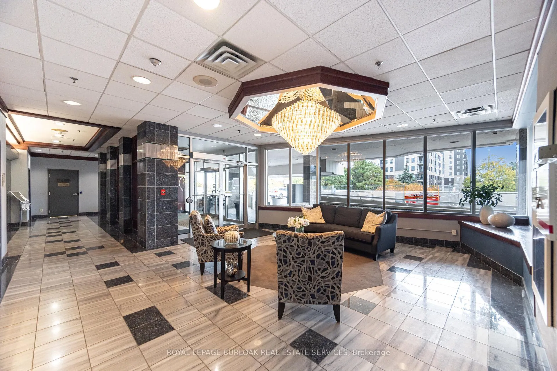 Photo 2 of Unit 1602, 190 Hespeler Road, Cambridge — HOMEH
