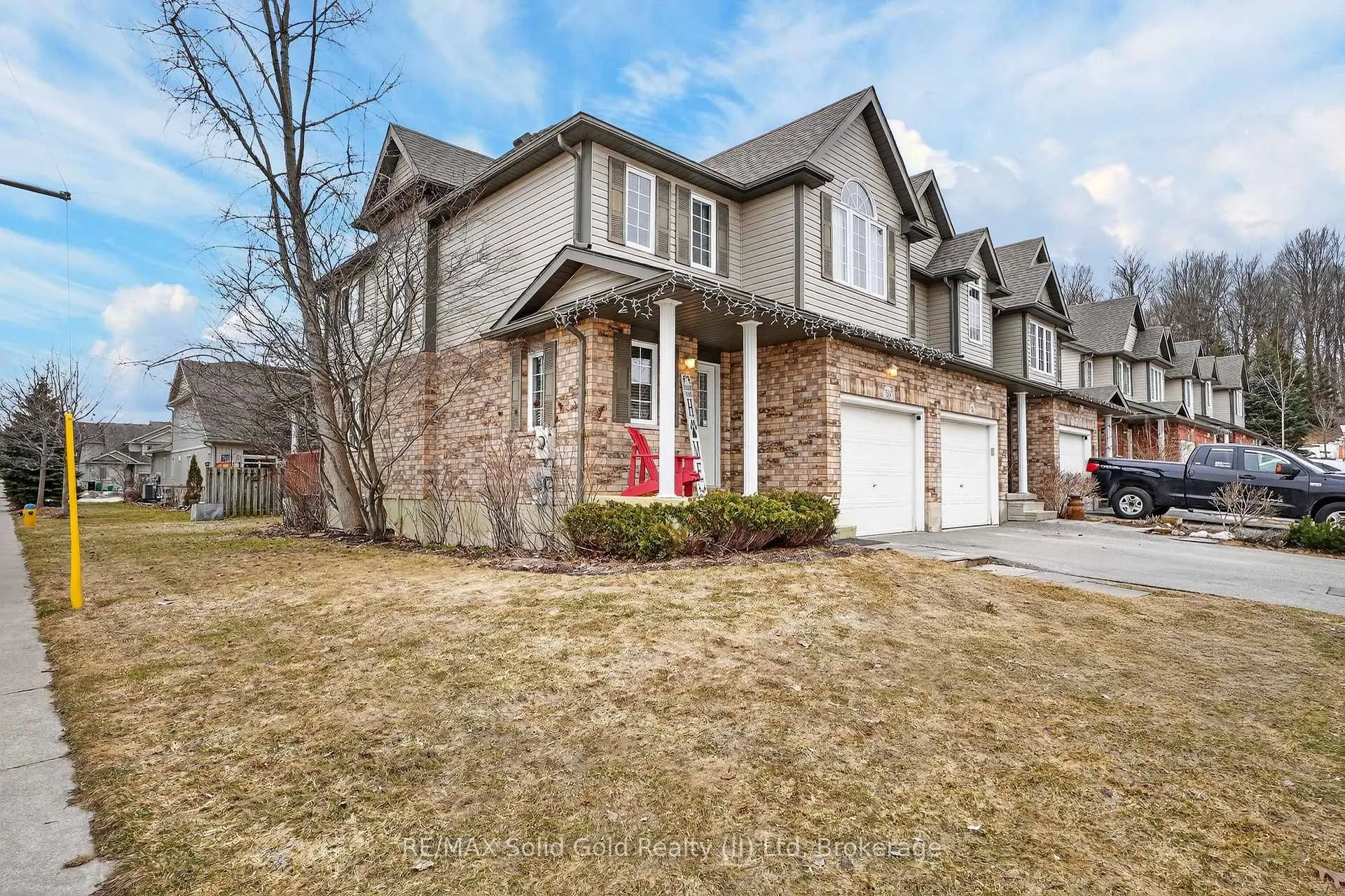 Photo 2 of 539 Woolgrass Avenue, Waterloo — HOMEH