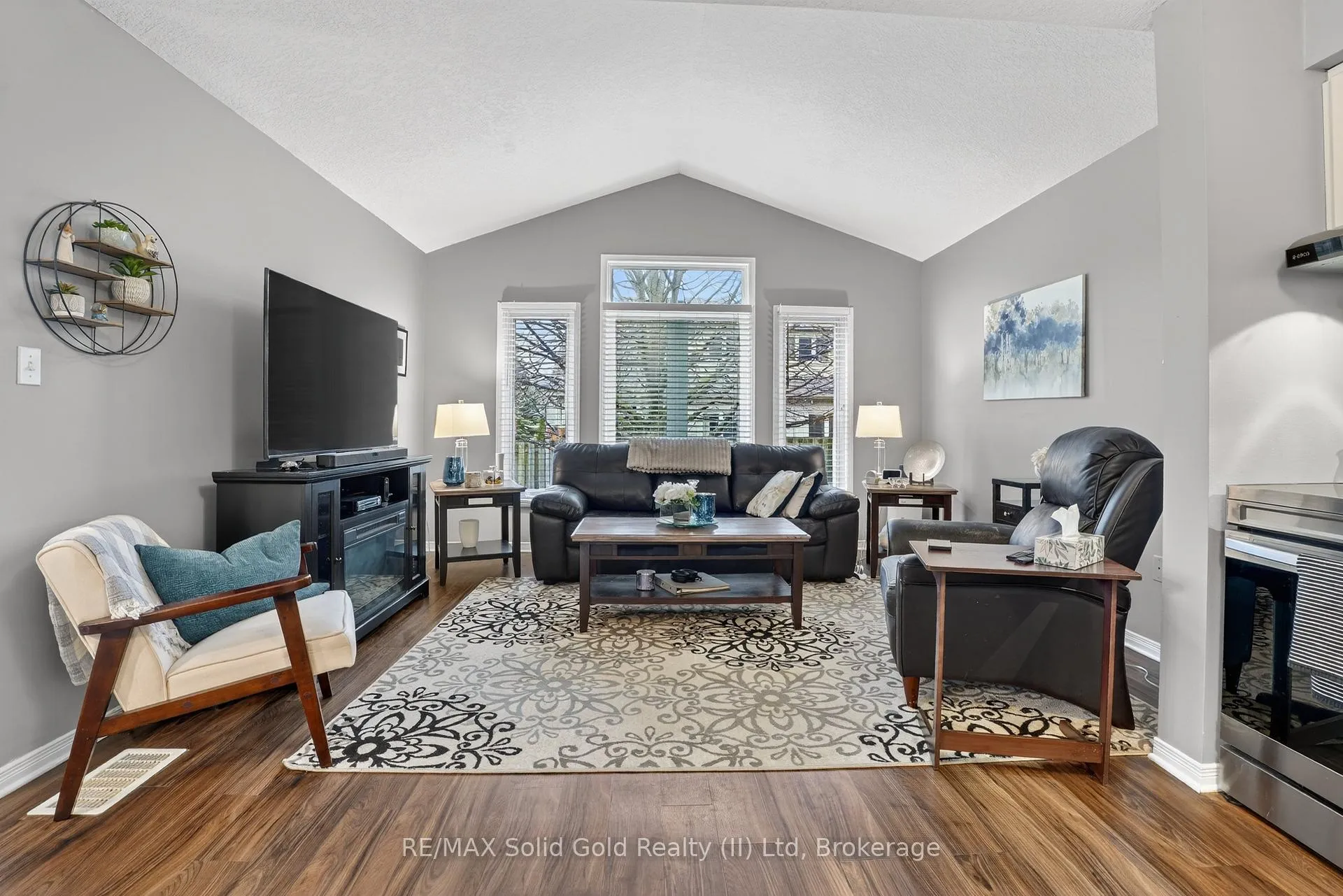 Photo 18 of 539 Woolgrass Avenue, Waterloo — HOMEH