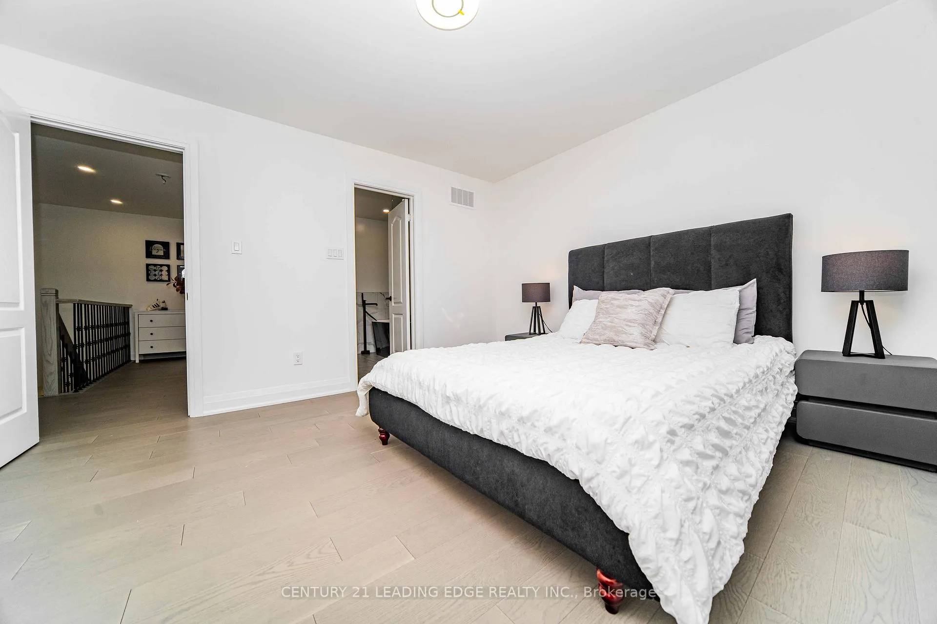 Photo 28 of 37 Landsdown Crescent, Markham, Wismer — HOMEH