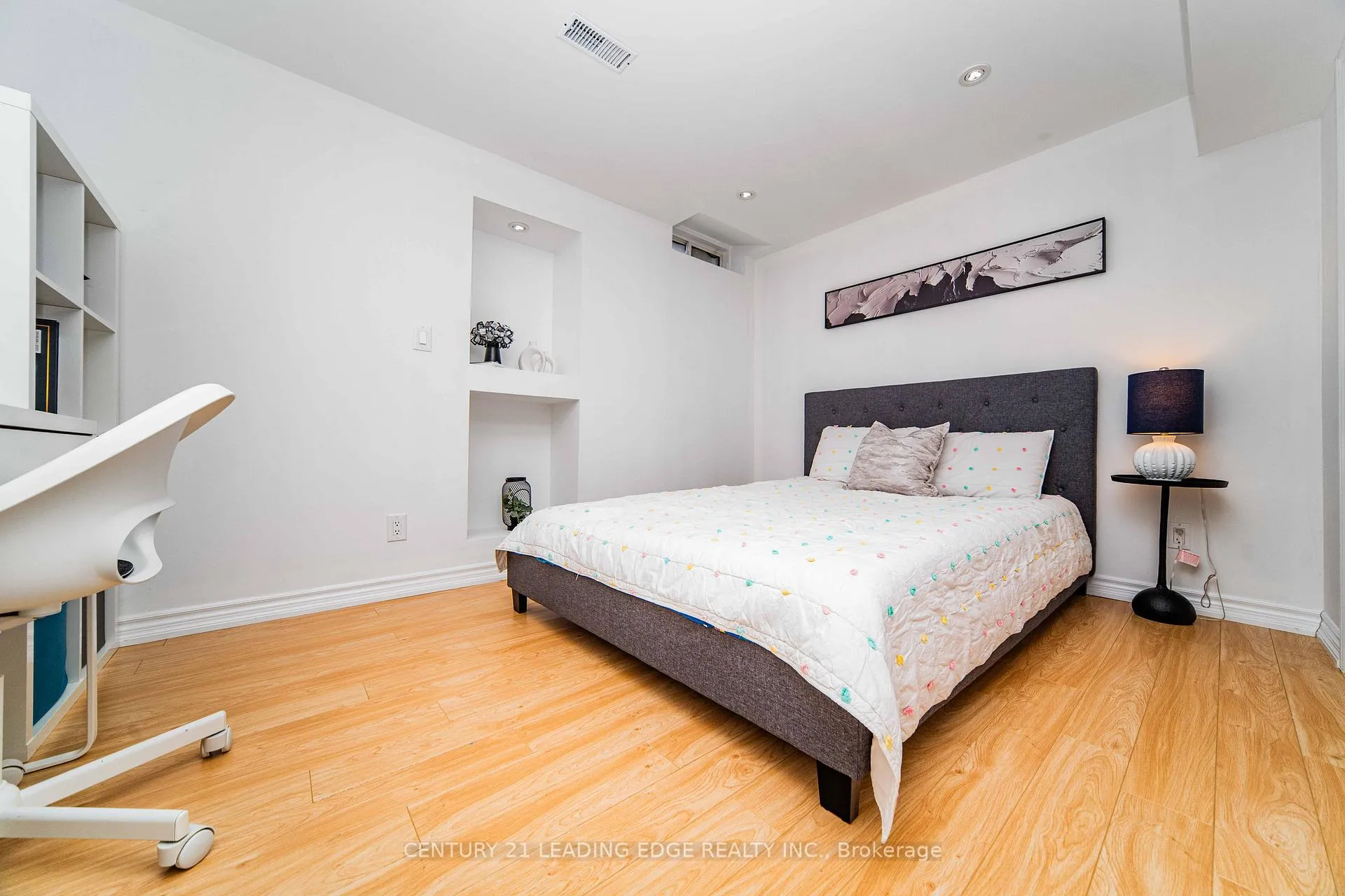 Photo 42 of 37 Landsdown Crescent, Markham, Wismer — HOMEH