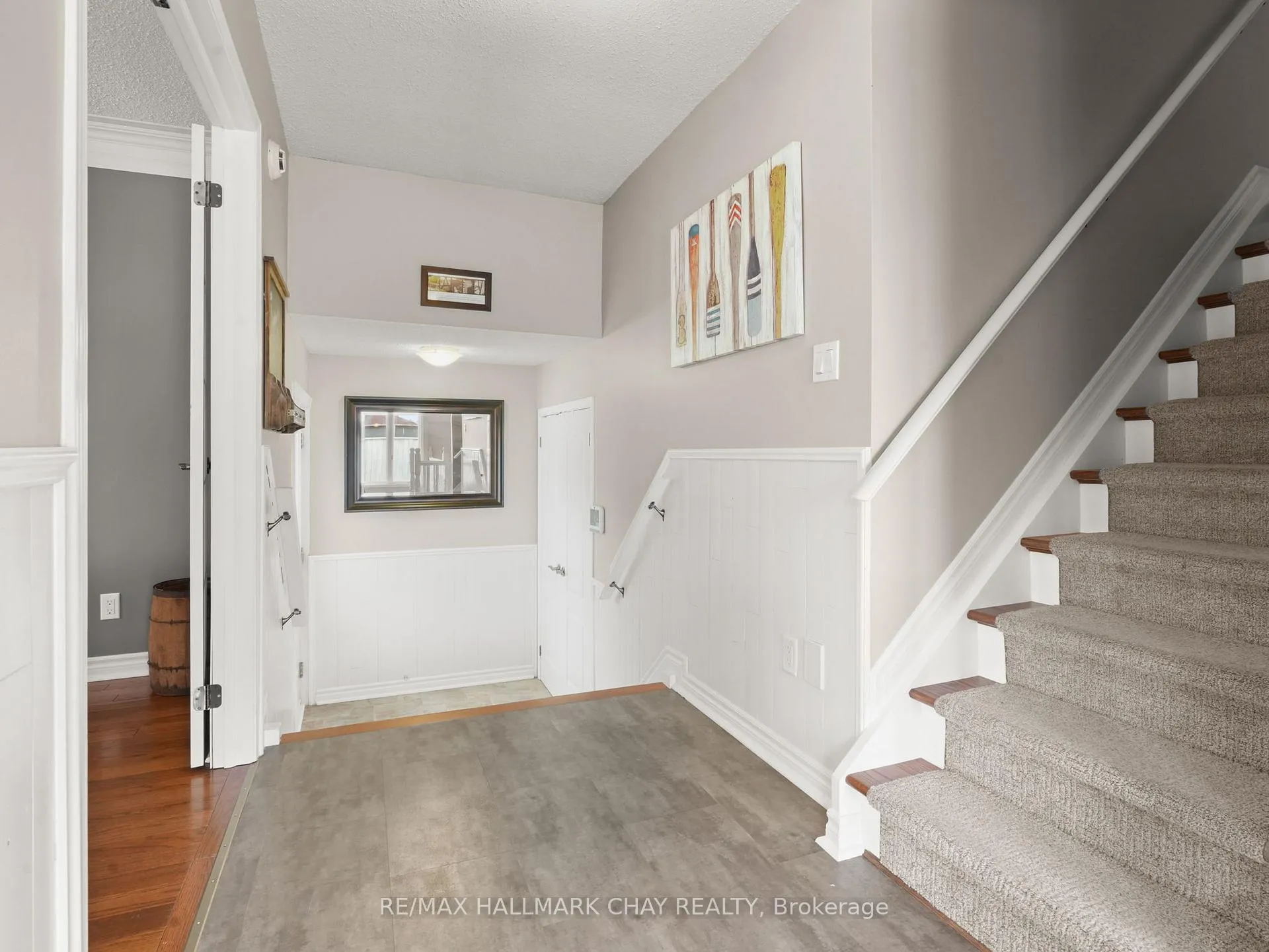 Photo 6 of 2209 Spring Street, Innisfil, Alcona — HOMEH
