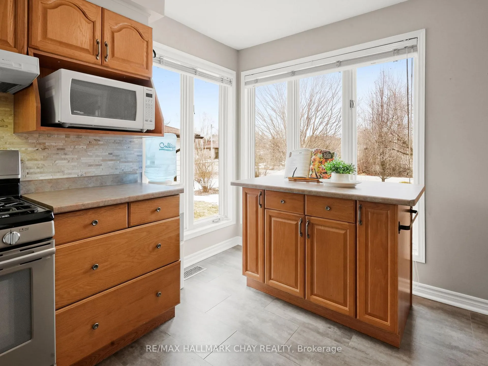 Photo 13 of 2209 Spring Street, Innisfil, Alcona — HOMEH