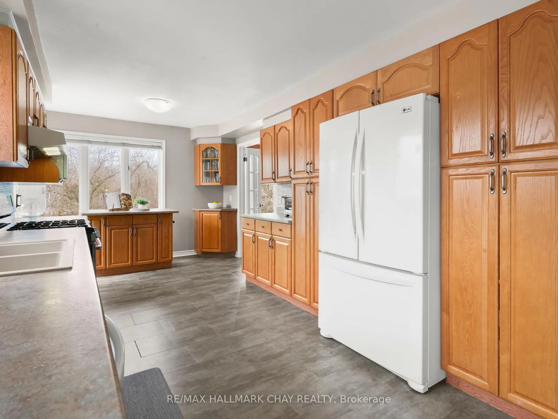 Photo 14 of 2209 Spring Street, Innisfil, Alcona — HOMEH