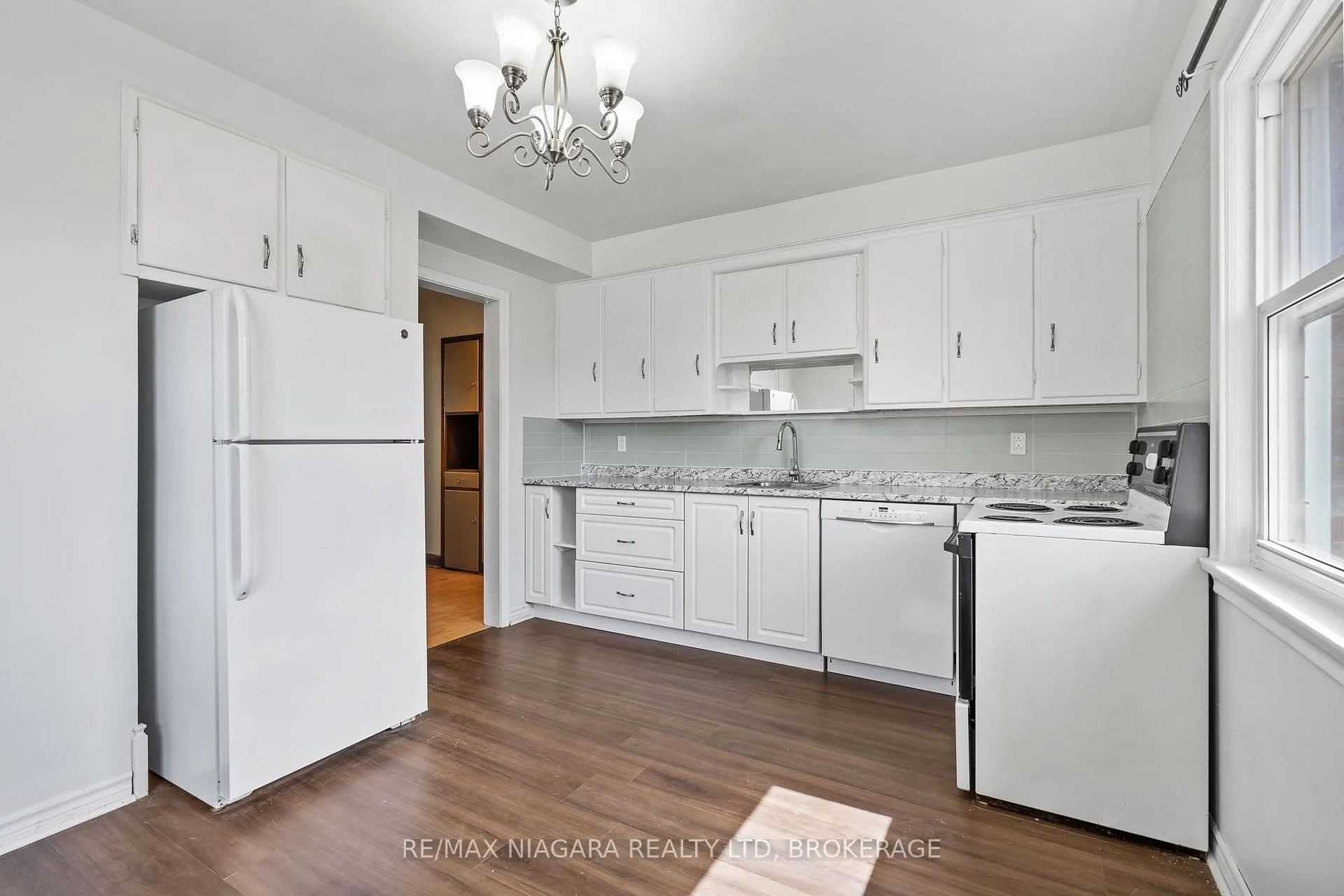 Photo 6 of Unit UNIT #1, 136 Haig Street, St. Catharines, Haig — HOMEH