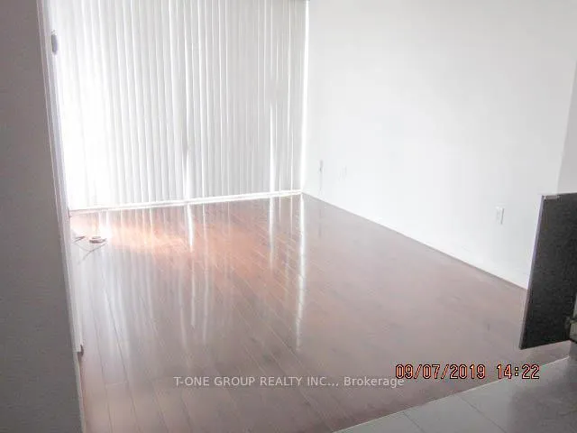 Photo 3 of Unit 1702, 15 Fort York Boulevard, Toronto, Waterfront Communities — HOMEH