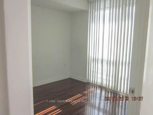 Photo 8 of Unit 1702, 15 Fort York Boulevard, Toronto, Waterfront Communities — HOMEH