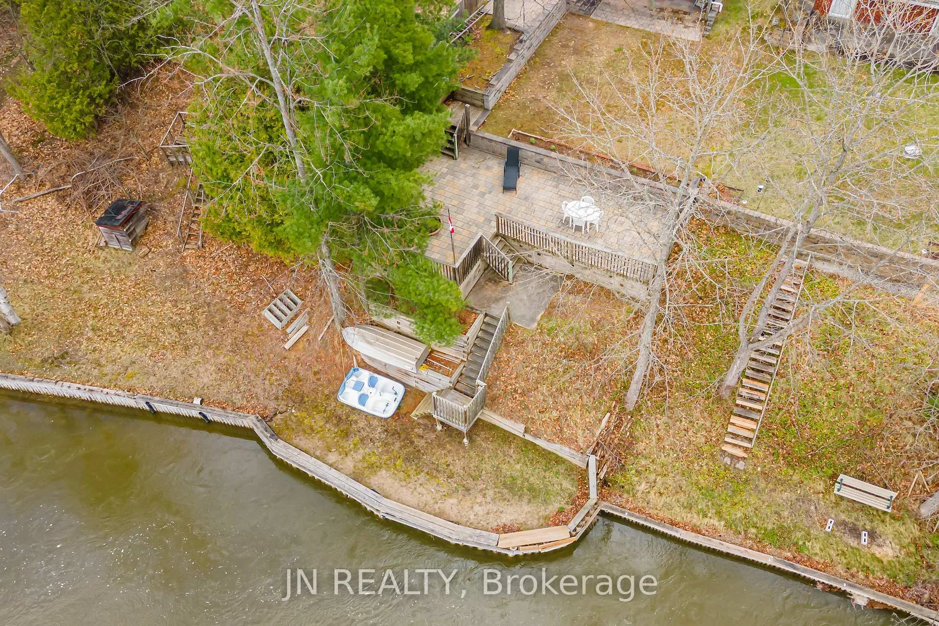 Photo 6 of 322 Oxbow Park Drive, Wasaga Beach — HOMEH