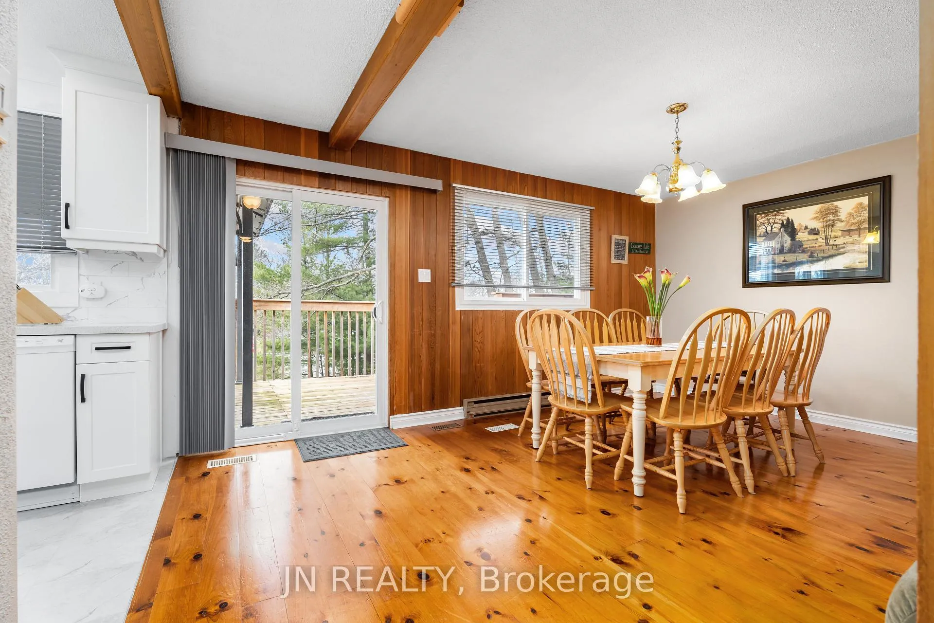 Photo 8 of 322 Oxbow Park Drive, Wasaga Beach — HOMEH
