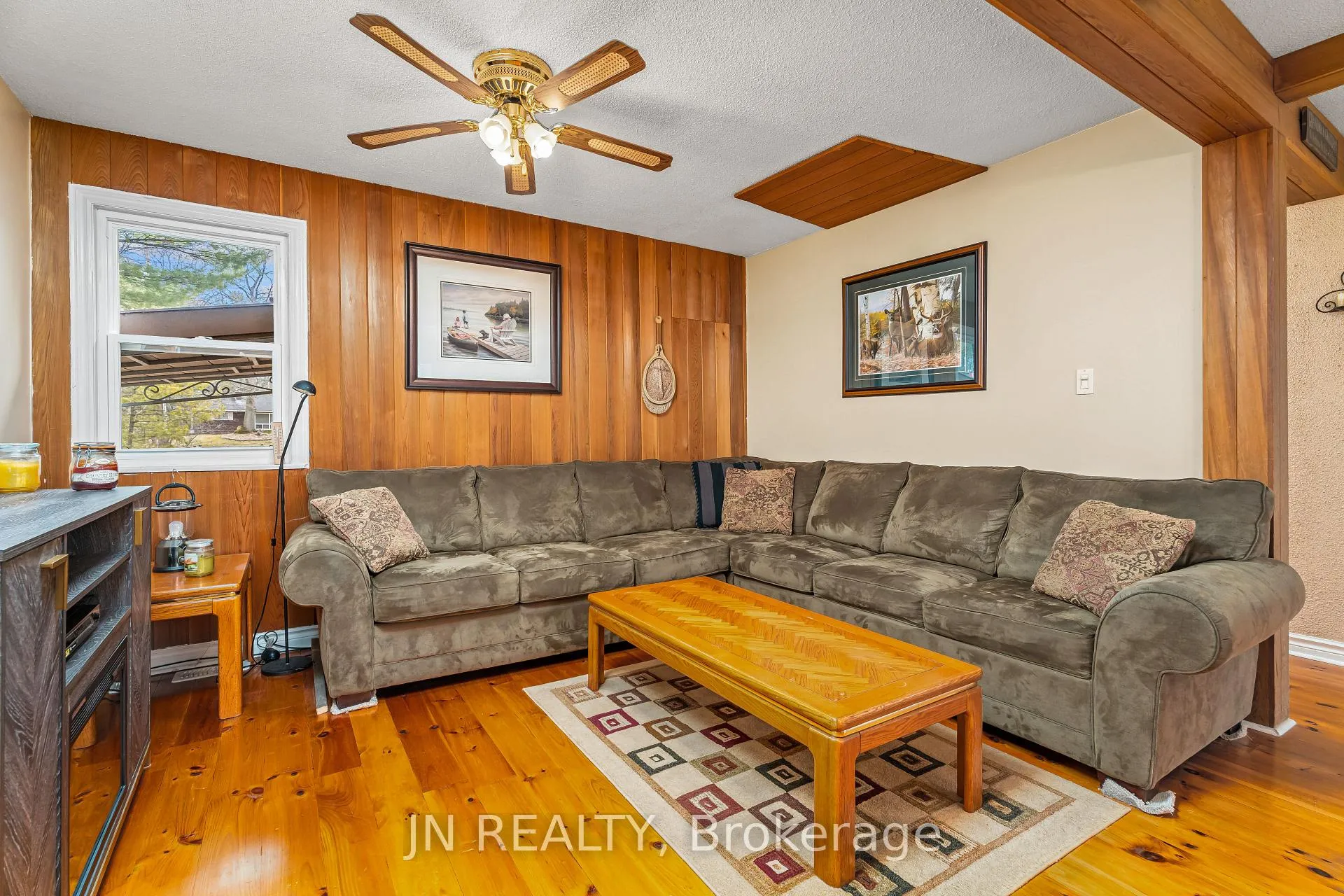 Photo 13 of 322 Oxbow Park Drive, Wasaga Beach — HOMEH