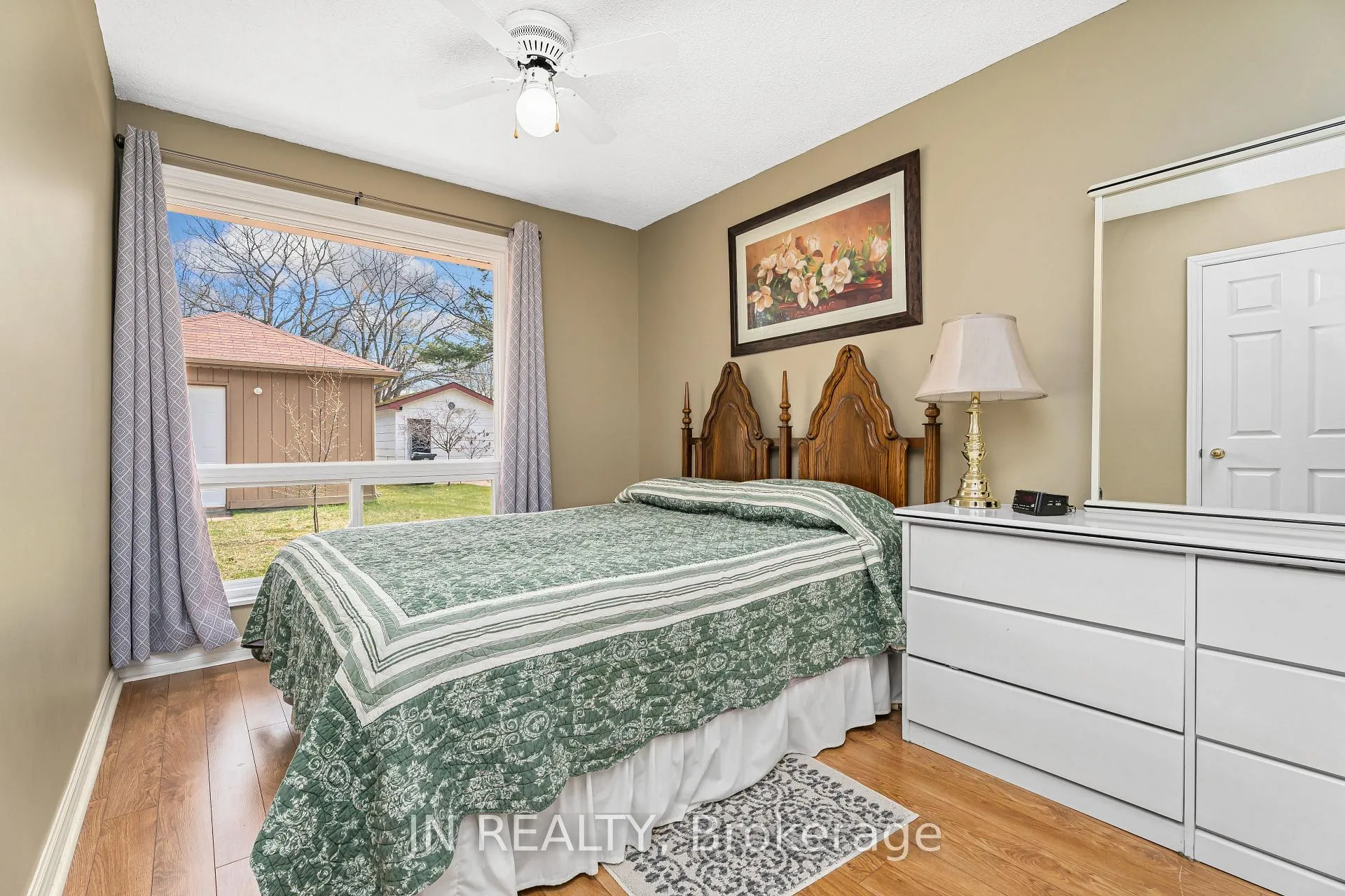 Photo 15 of 322 Oxbow Park Drive, Wasaga Beach — HOMEH