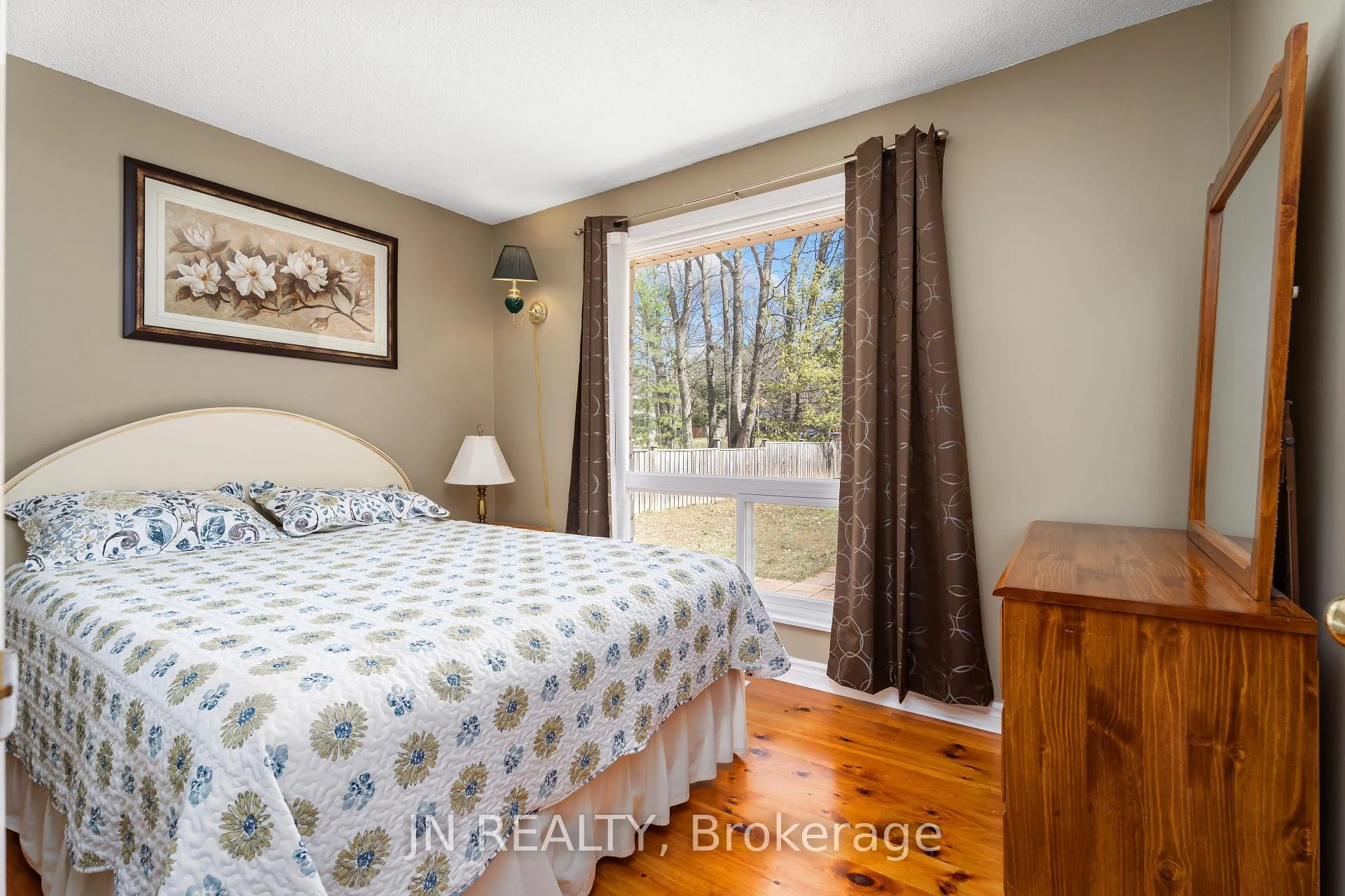 Photo 18 of 322 Oxbow Park Drive, Wasaga Beach — HOMEH