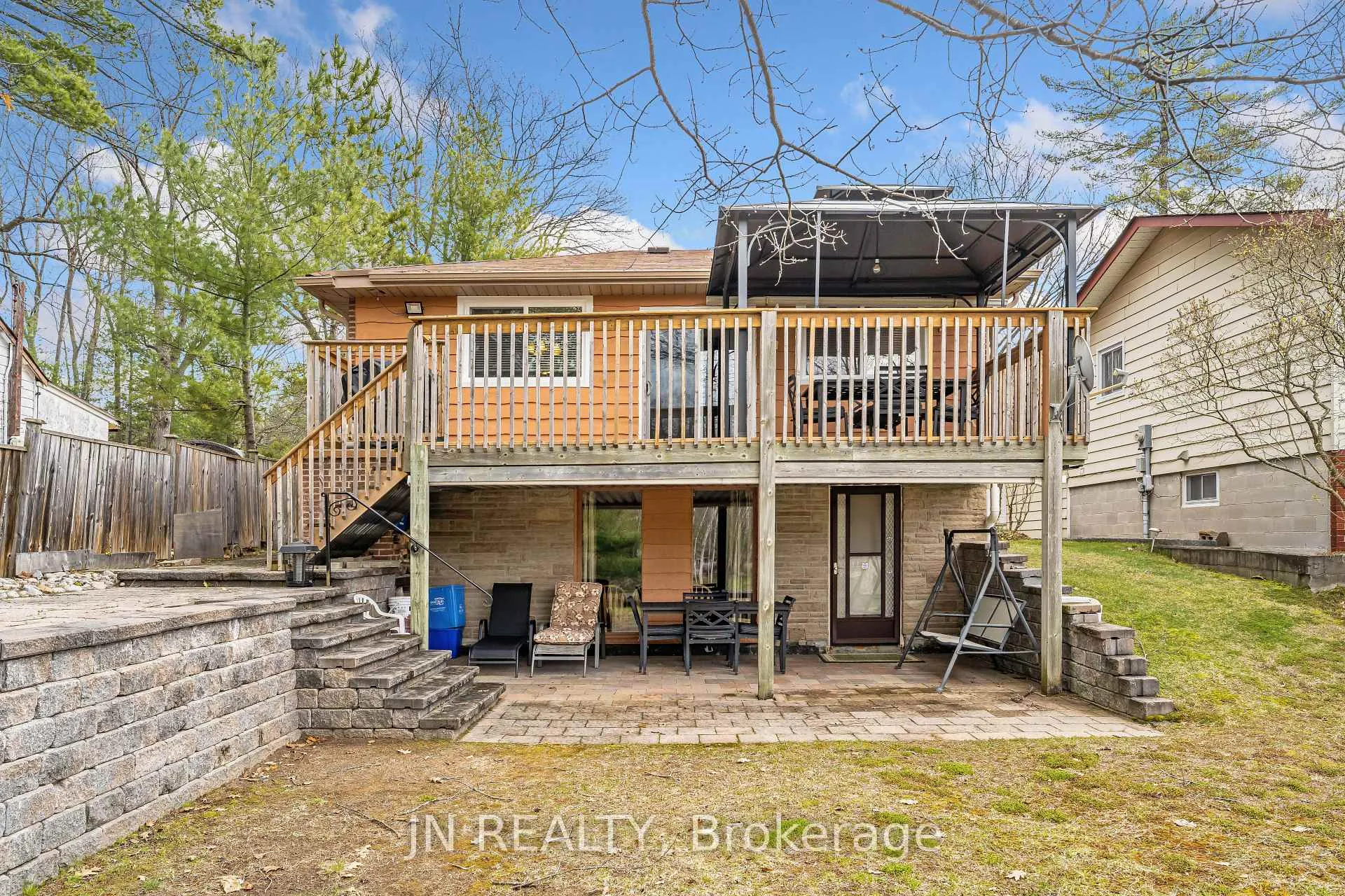 Photo 24 of 322 Oxbow Park Drive, Wasaga Beach — HOMEH