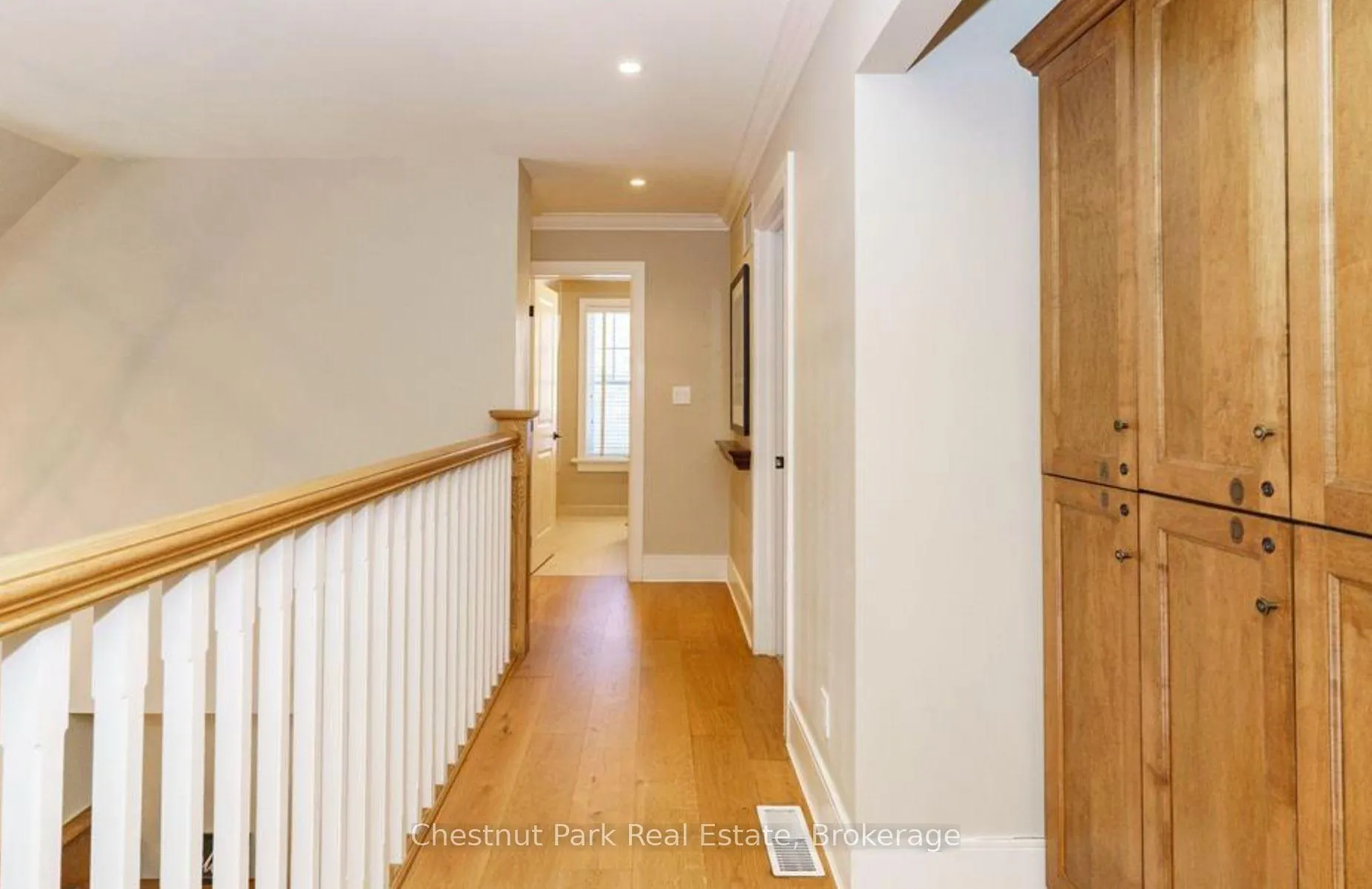 Photo 14 of 201 Glen Abbey Way S, Seguin — HOMEH