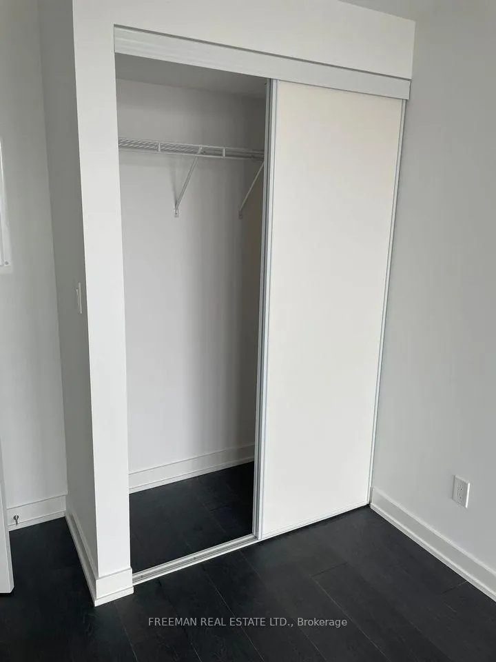 Photo 7 of Unit B608, 3200 Dakota Common, Burlington, Alton — HOMEH