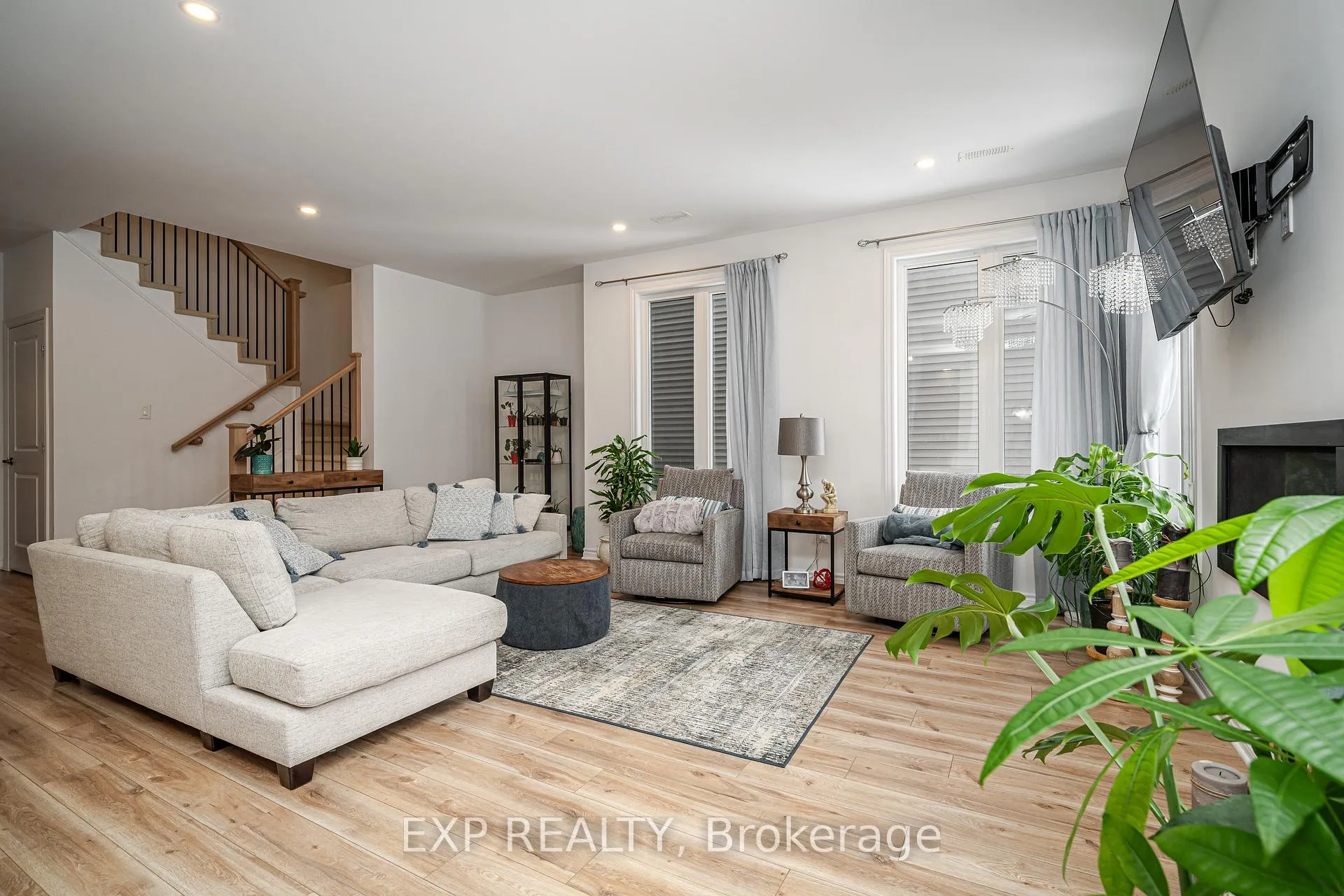 Photo 4 of 99 Dun Skipper Drive, Ottawa, Blossom Park/Kemp Park/Findlay Creek — HOMEH